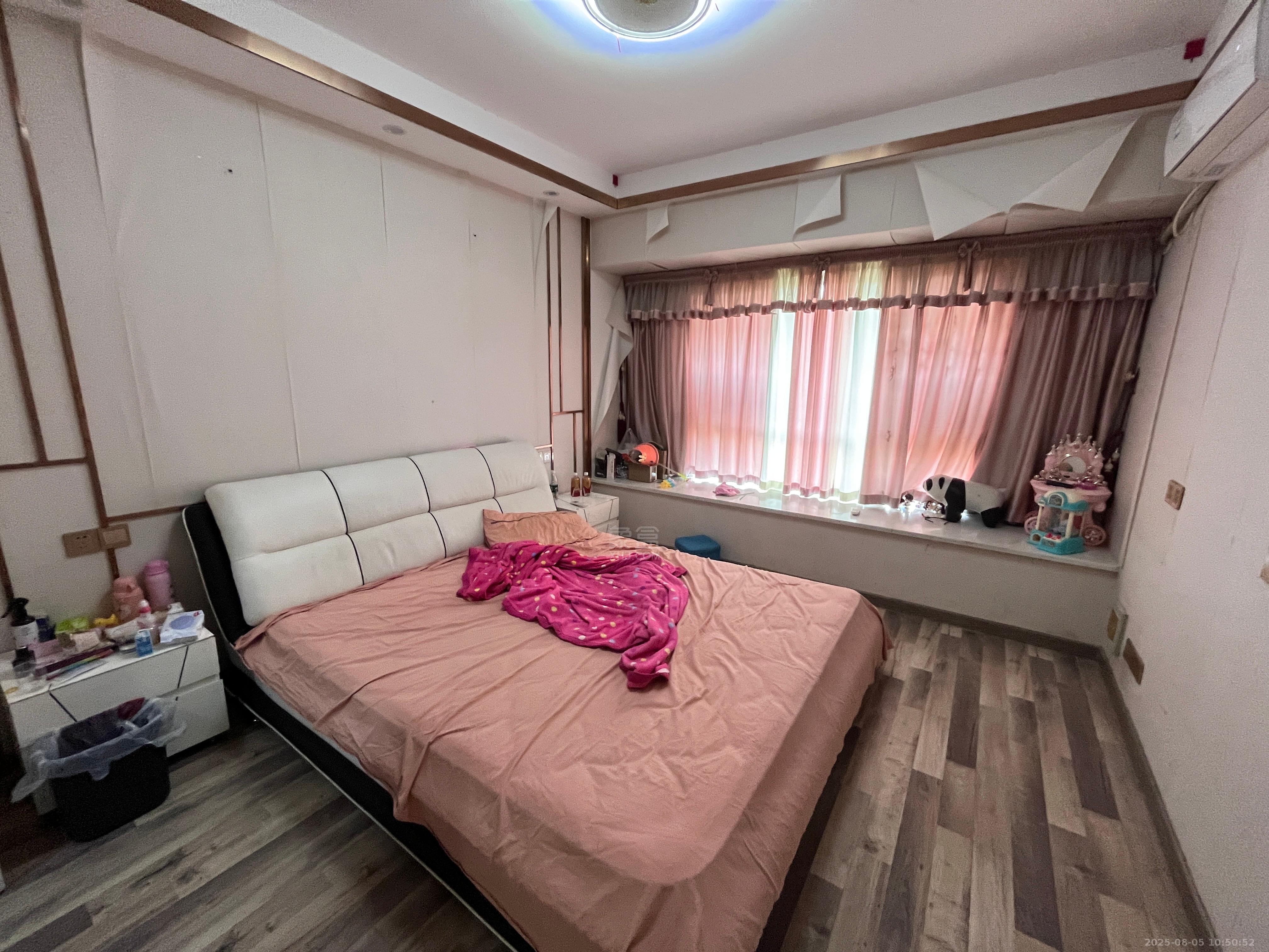 提香蓝岸 3室2厅2卫 2100.0元/月 提香蓝岸 3室2厅2卫 2100.0元/月室内图