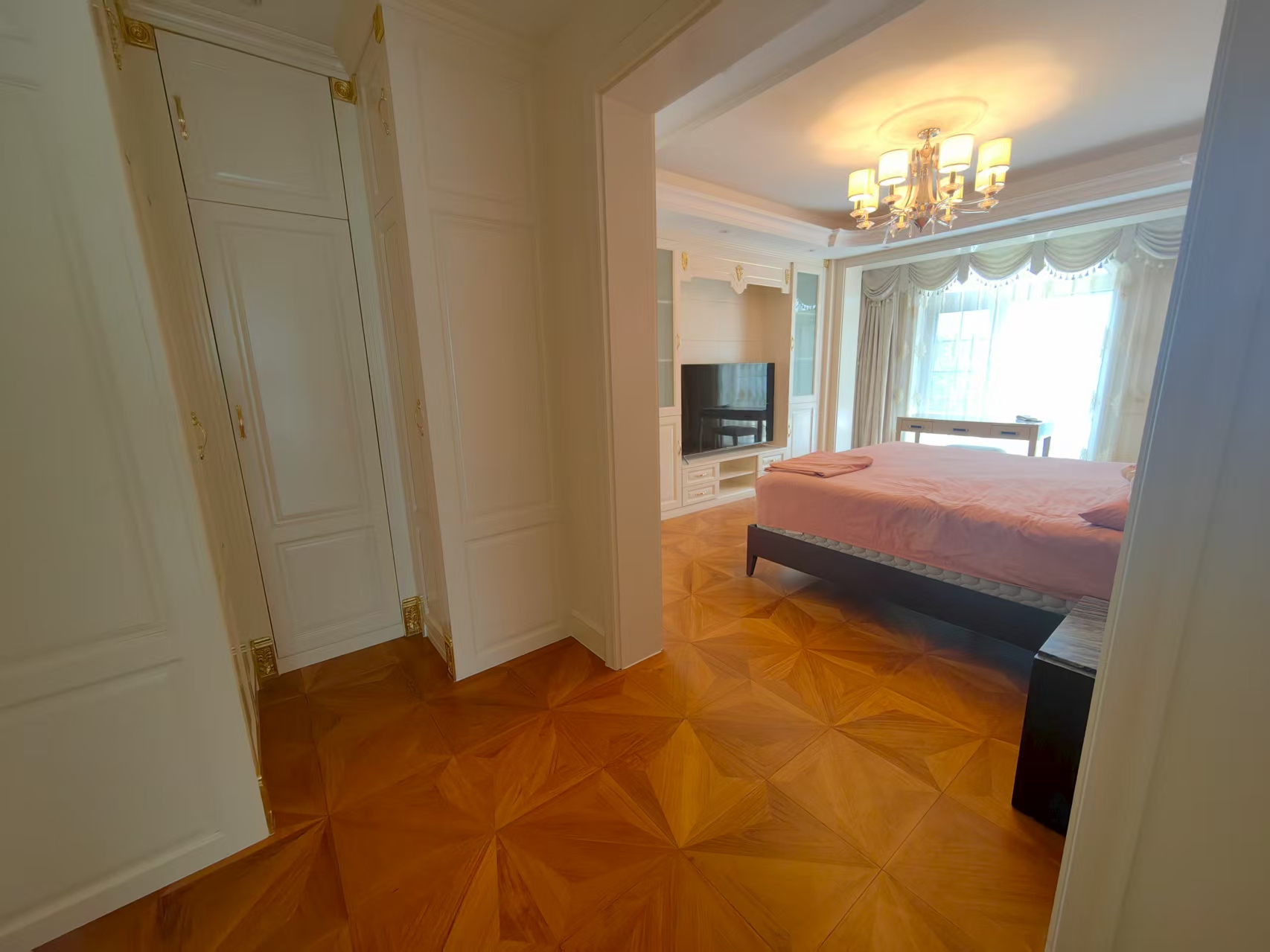 泰达天海国际 6室3厅4卫 50000.0元/月 泰达天海国际 6室3厅4卫 50000.0元/月室内图