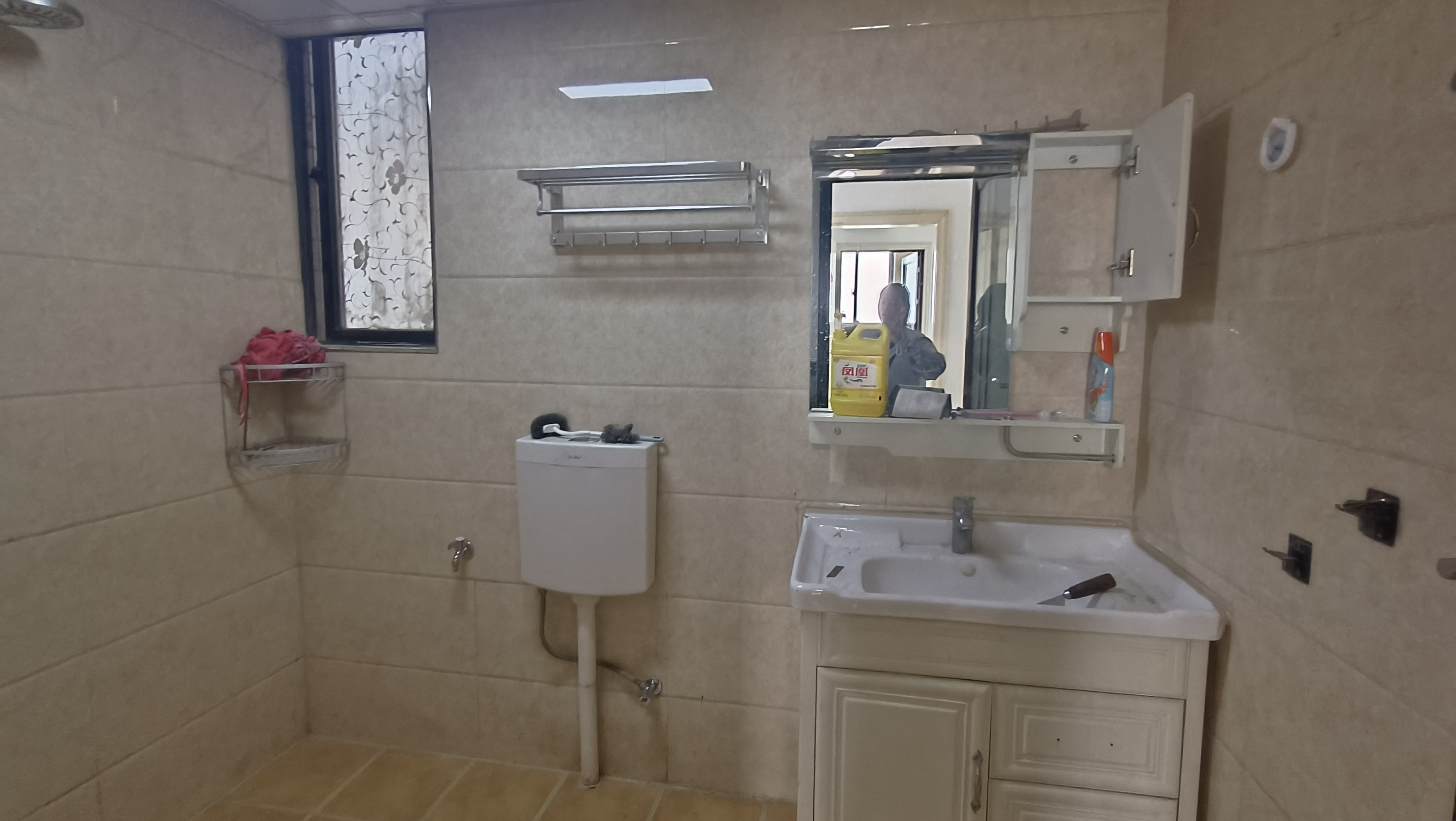 华都国际花园 3室2厅2卫 2100.0元/月 华都国际花园 3室2厅2卫 2100.0元/月室内图