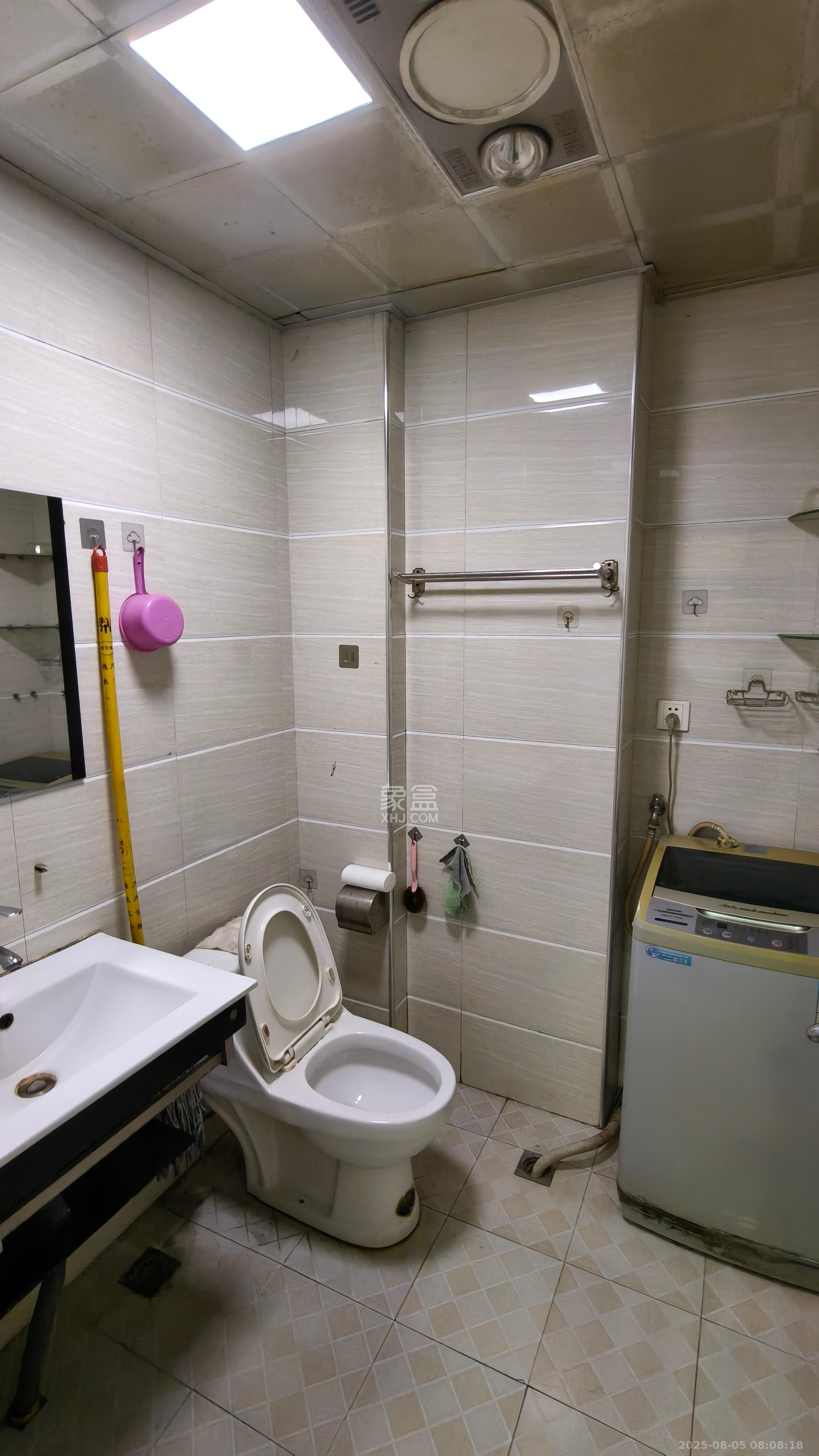 尚都花园城  1室1厅1卫    1050.0元/月 尚都花园城  1室1厅1卫    1050.0元/月室内图