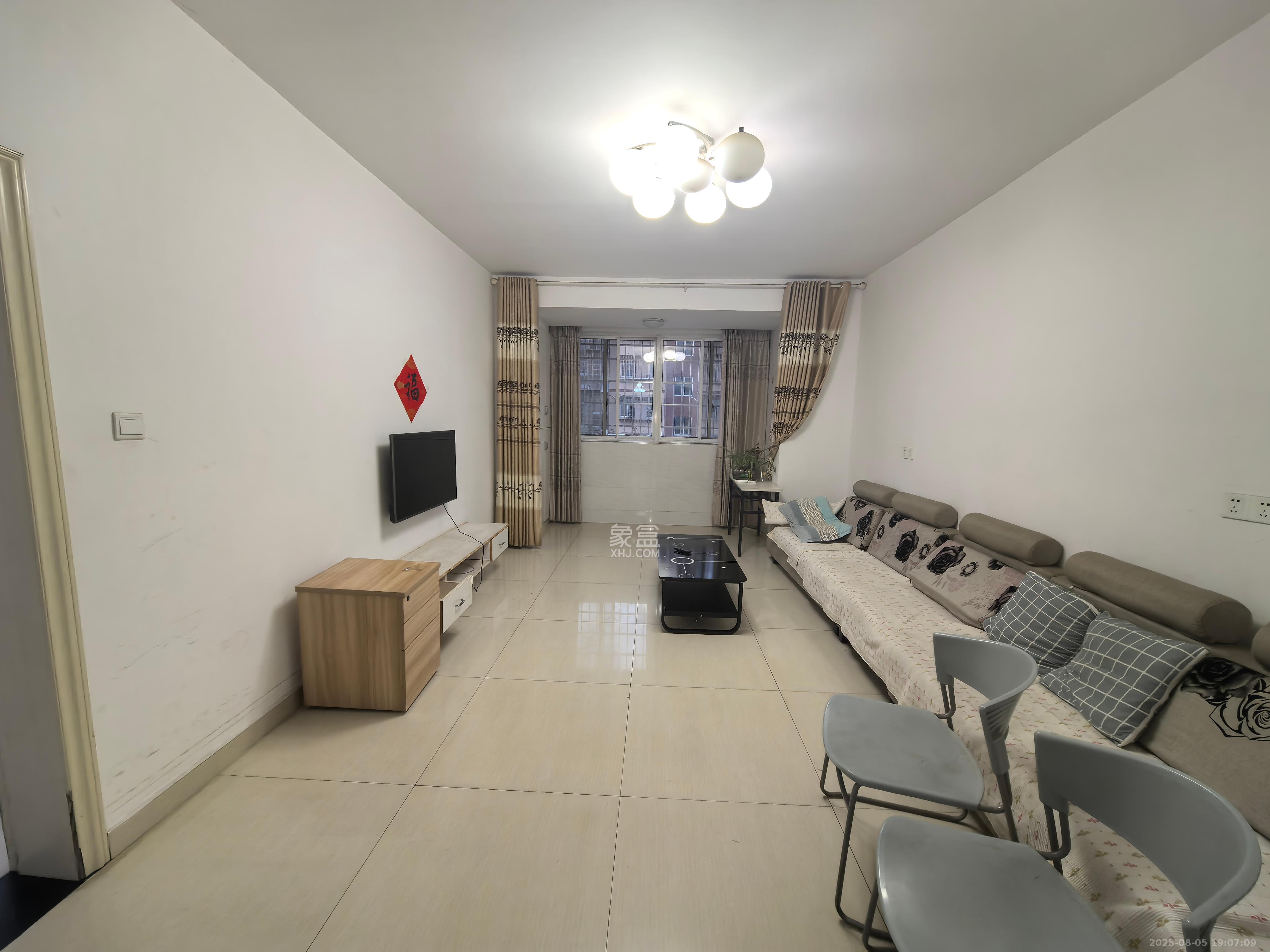 先锋新宇  2室2厅1卫    1600.0元/月室内图