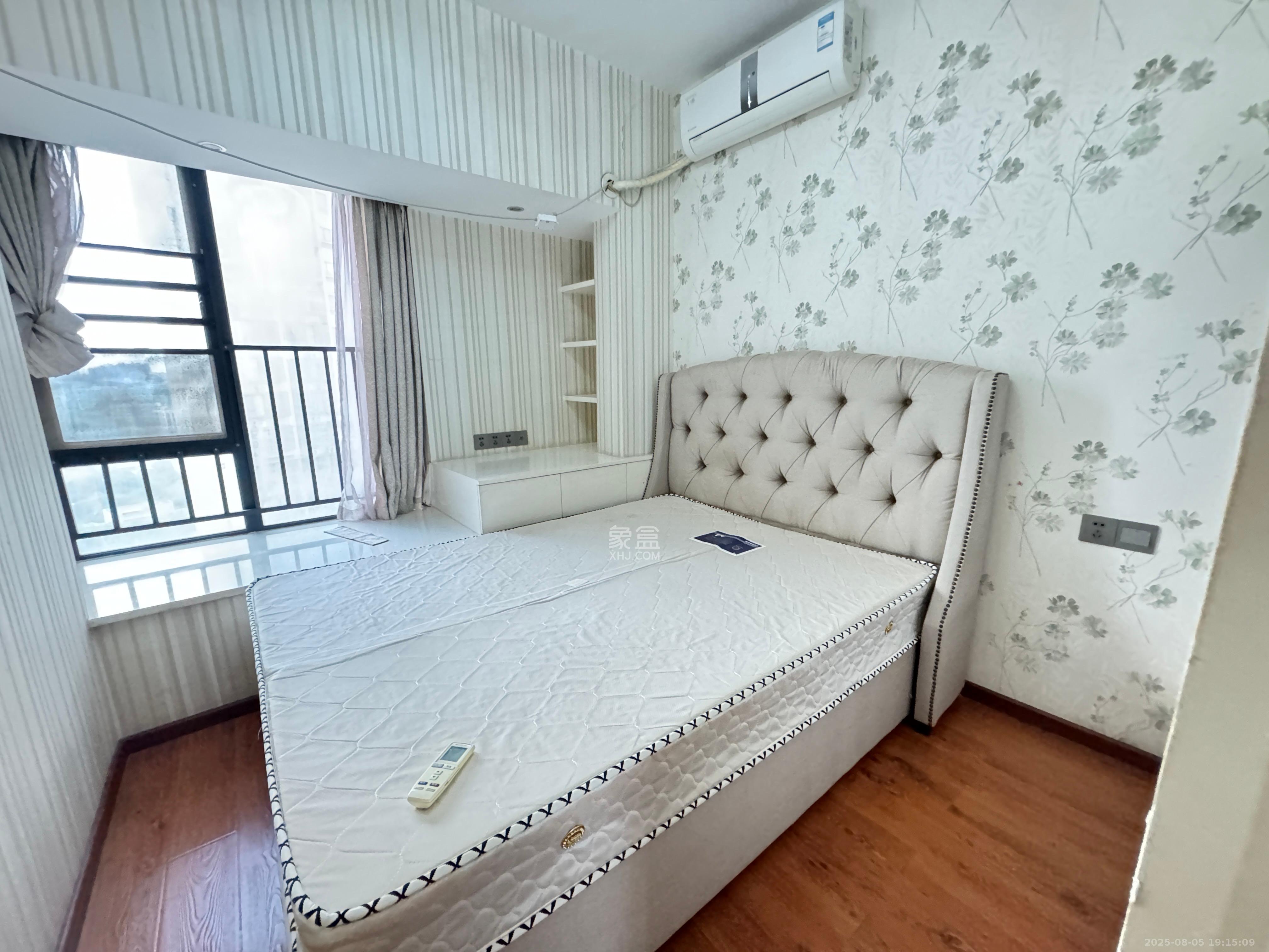 都市兰亭 1室2厅1卫 2300.0元/月 都市兰亭 1室2厅1卫 2300.0元/月室内图