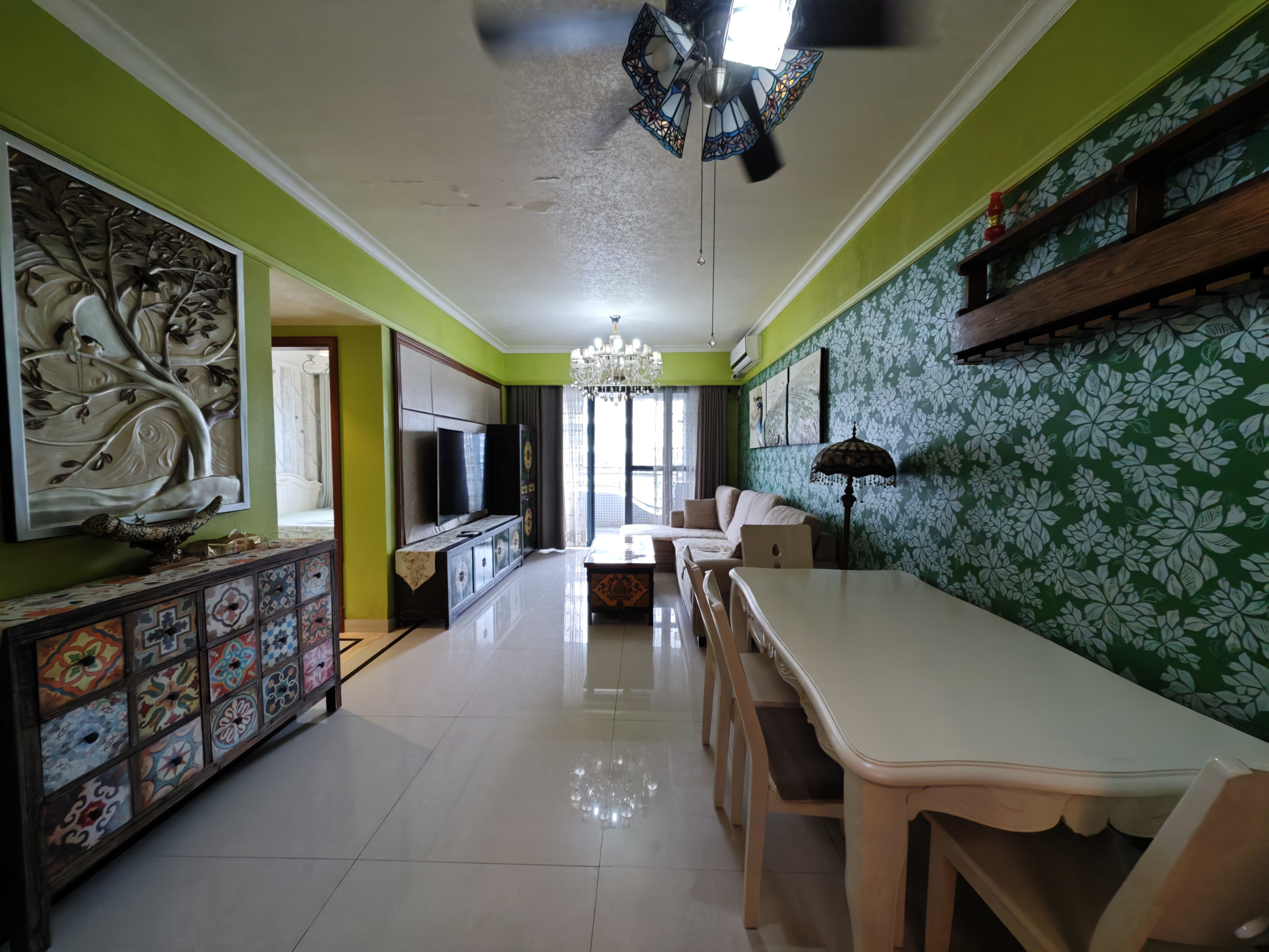 碧桂园滨海国际二期(君临湾) 3室2厅1卫 2500.0元/月 碧桂园滨海国际二期(君临湾) 3室2厅1卫 2500.0元/月室内图