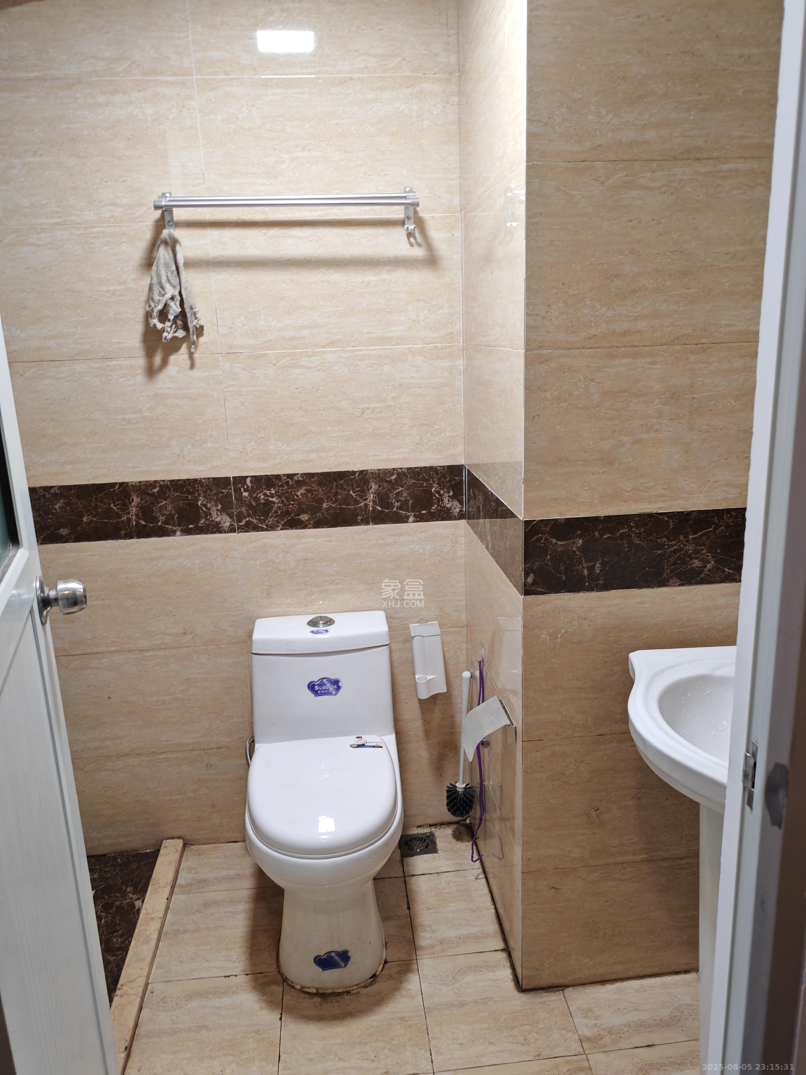 万科白鹭郡  1室1厅1卫    1300.0元/月室内图