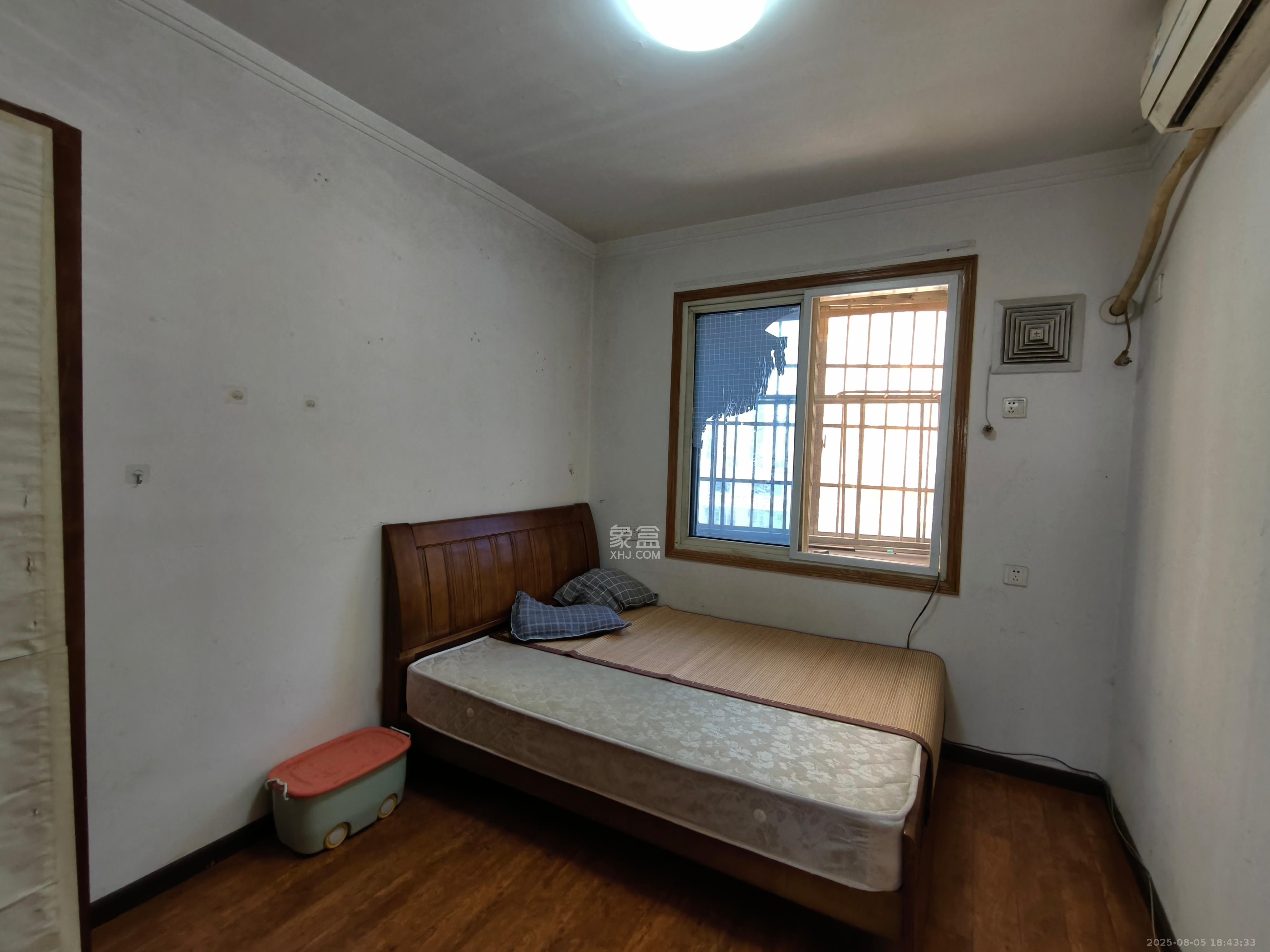 南湖公寓(万顺公寓) 2室1厅1卫 2000.0元/月 南湖公寓(万顺公寓) 2室1厅1卫 2000.0元/月室内图