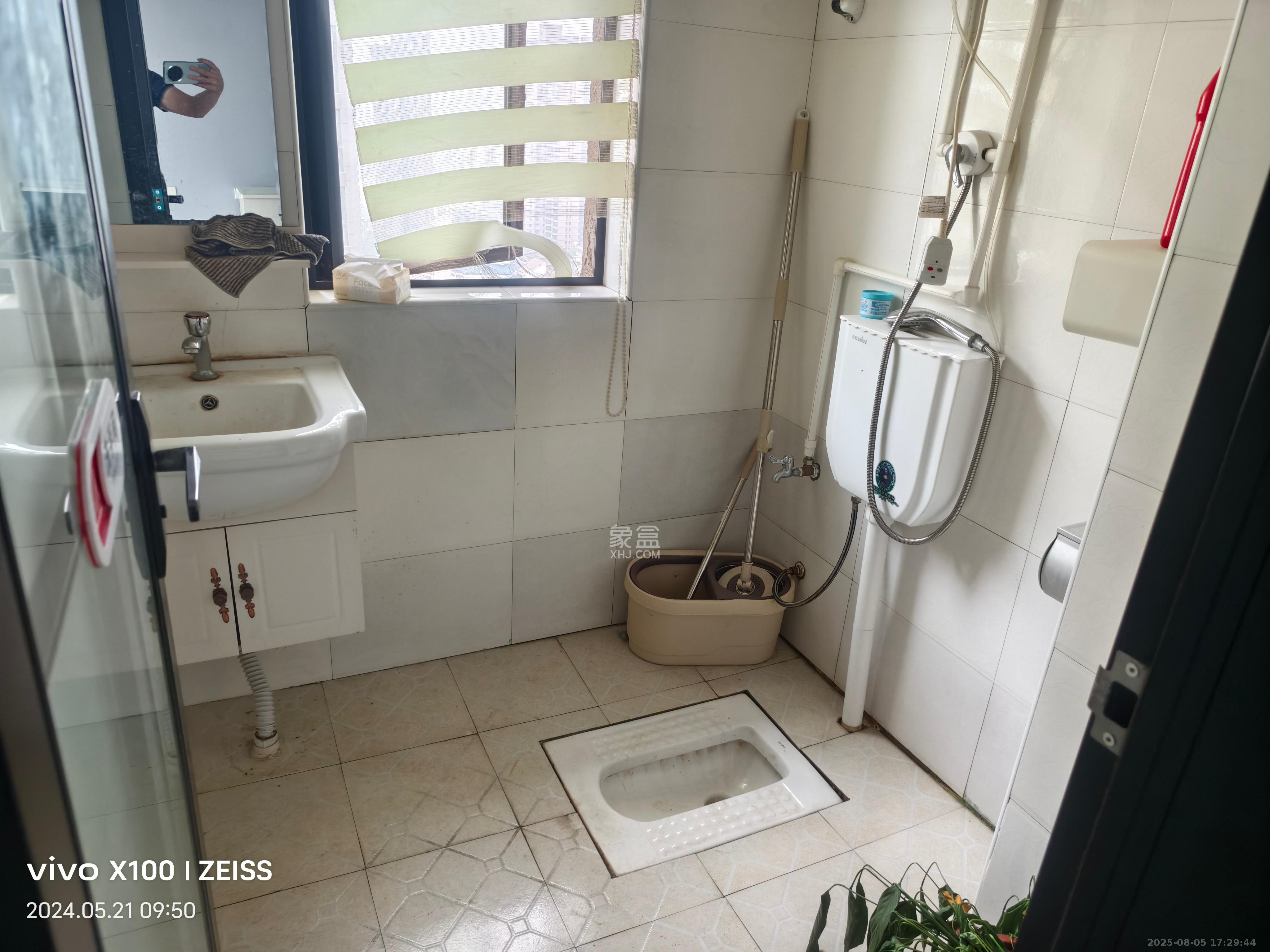 湘腾城市广场 3室2厅1卫 2800.0元/月 湘腾城市广场 3室2厅1卫 2800.0元/月室内图