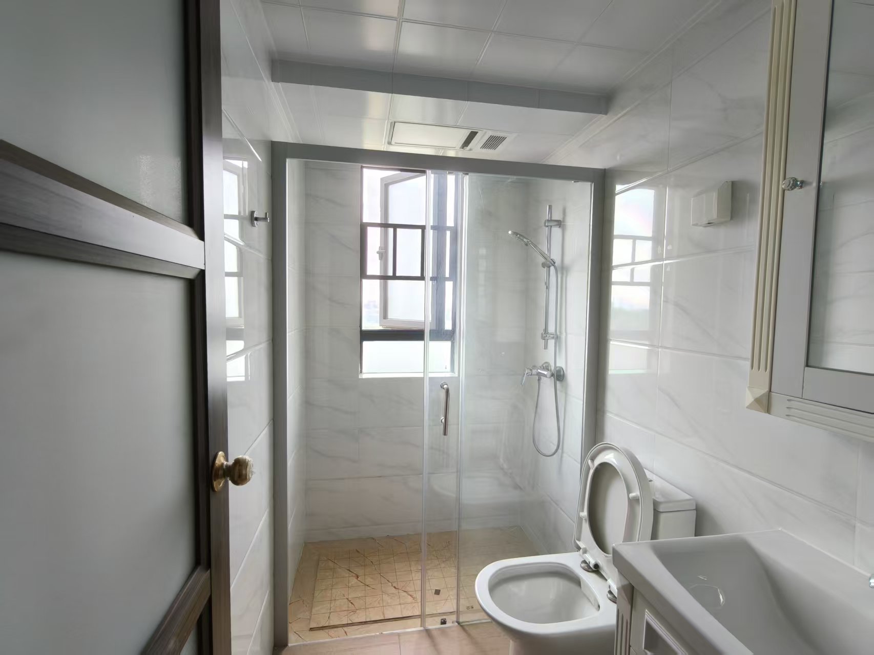 碧桂园梓山府 4室2厅2卫 2400.0元/月 碧桂园梓山府 4室2厅2卫 2400.0元/月室内图