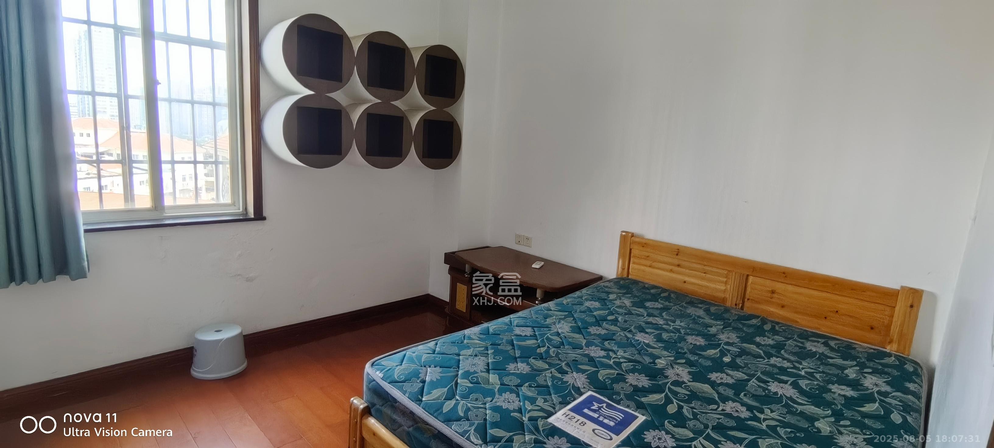 未来现代城  4室2厅2卫    2200.0元/月室内图