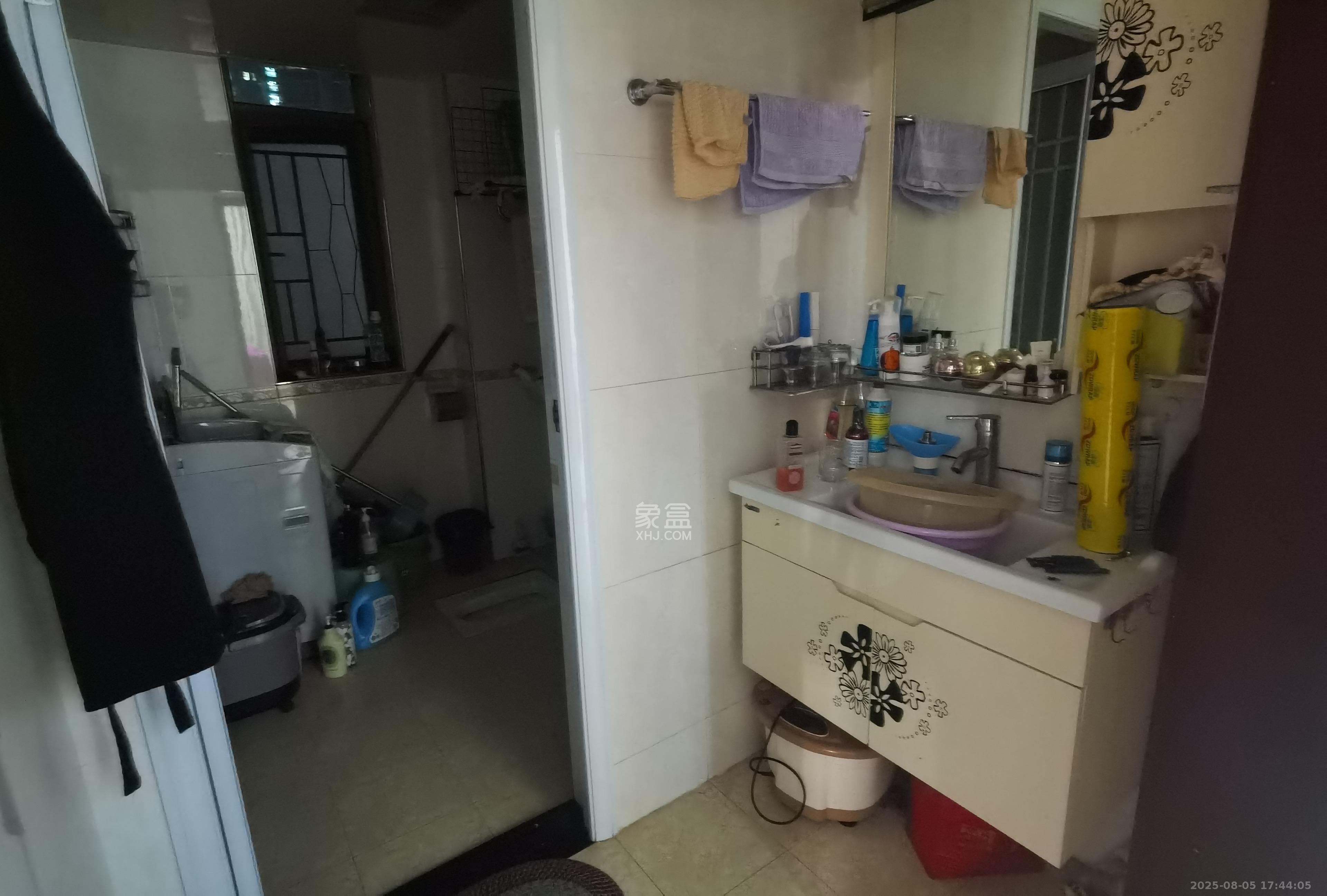 新城新世界一二三期  4室2厅2卫    3800.0元/月 新城新世界一二三期  4室2厅2卫    3800.0元/月室内图