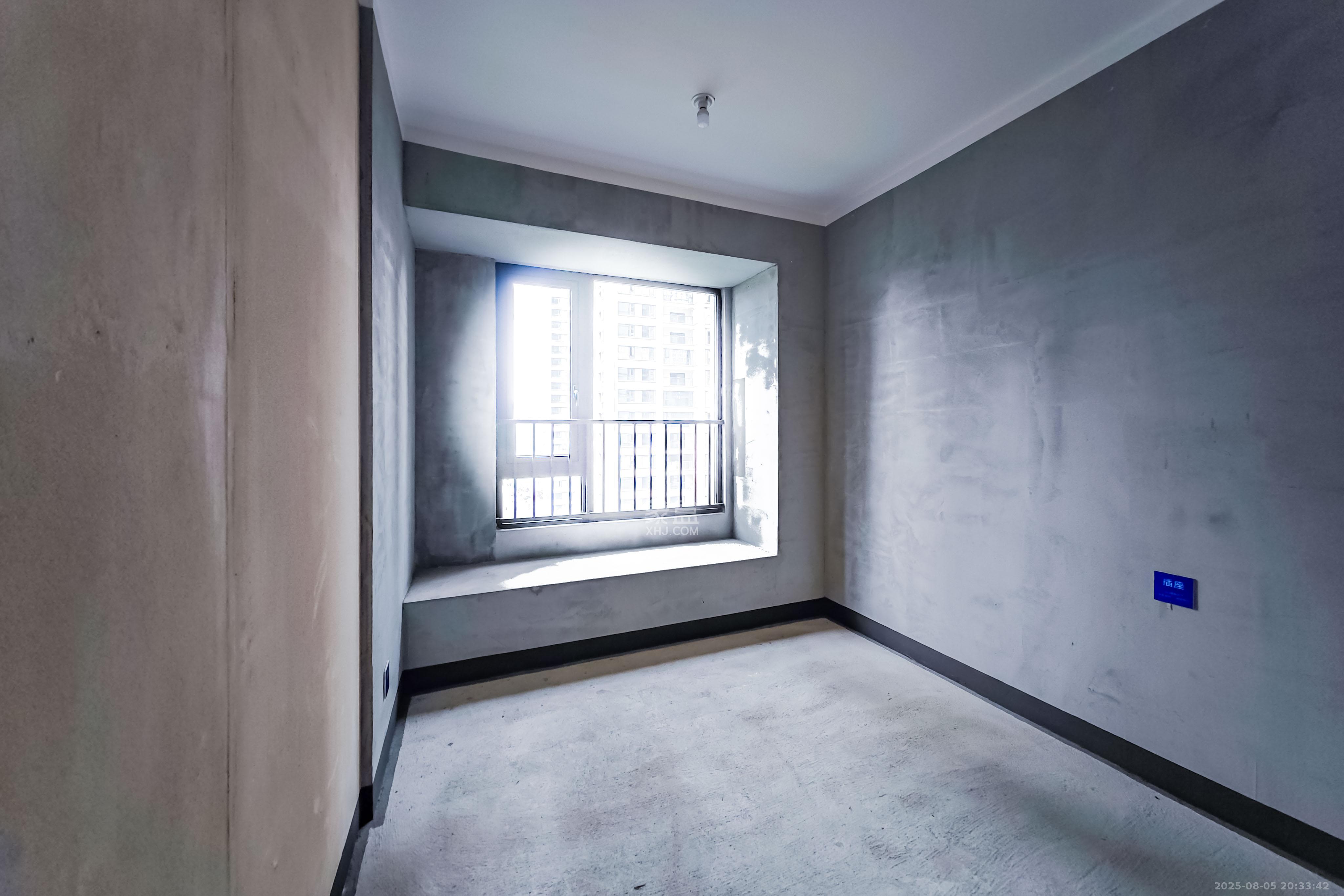 建发玖洲观澜  4室2厅2卫    230.0万其他