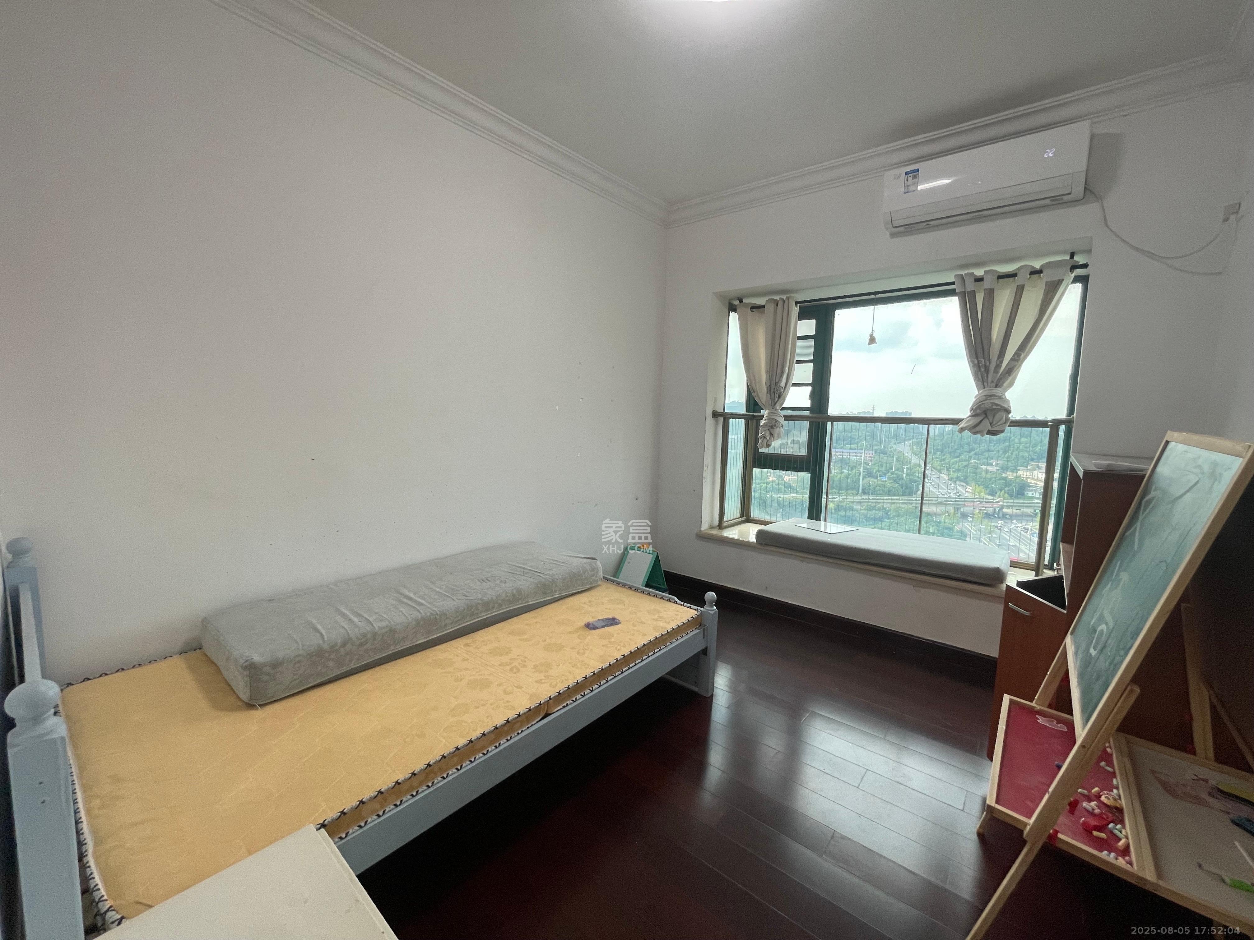 恒大华府 3室2厅2卫 3000.0元/月 恒大华府 3室2厅2卫 3000.0元/月室内图