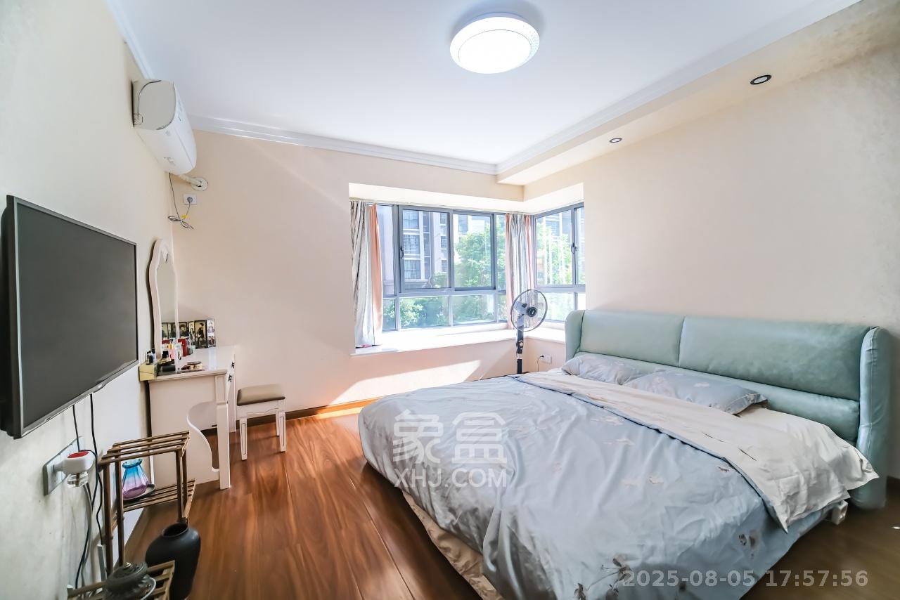 丰源国际  4室2厅2卫    2800.0元/月室内图