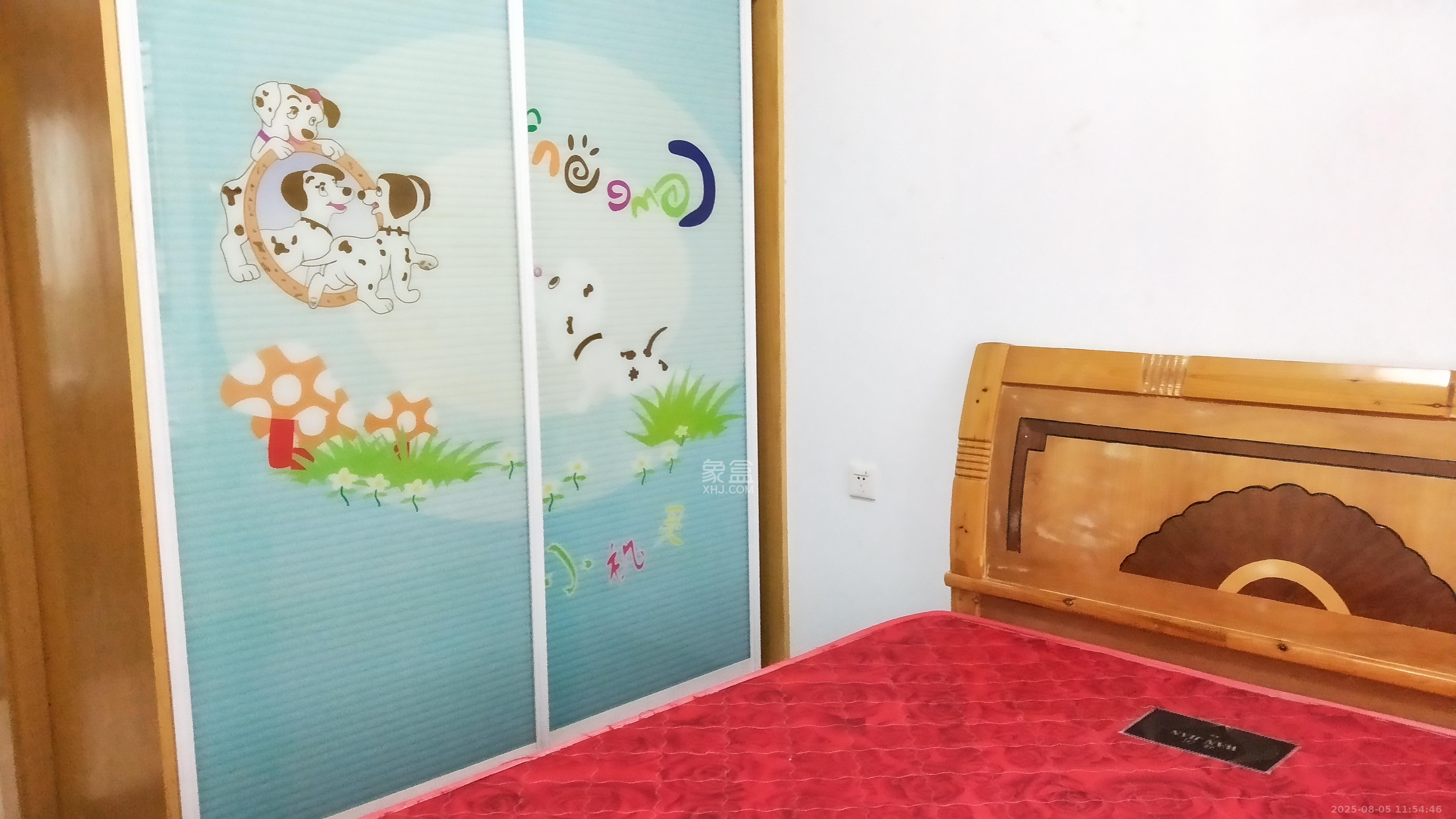 莱茵城  3室2厅2卫   2100.00元/月室内图