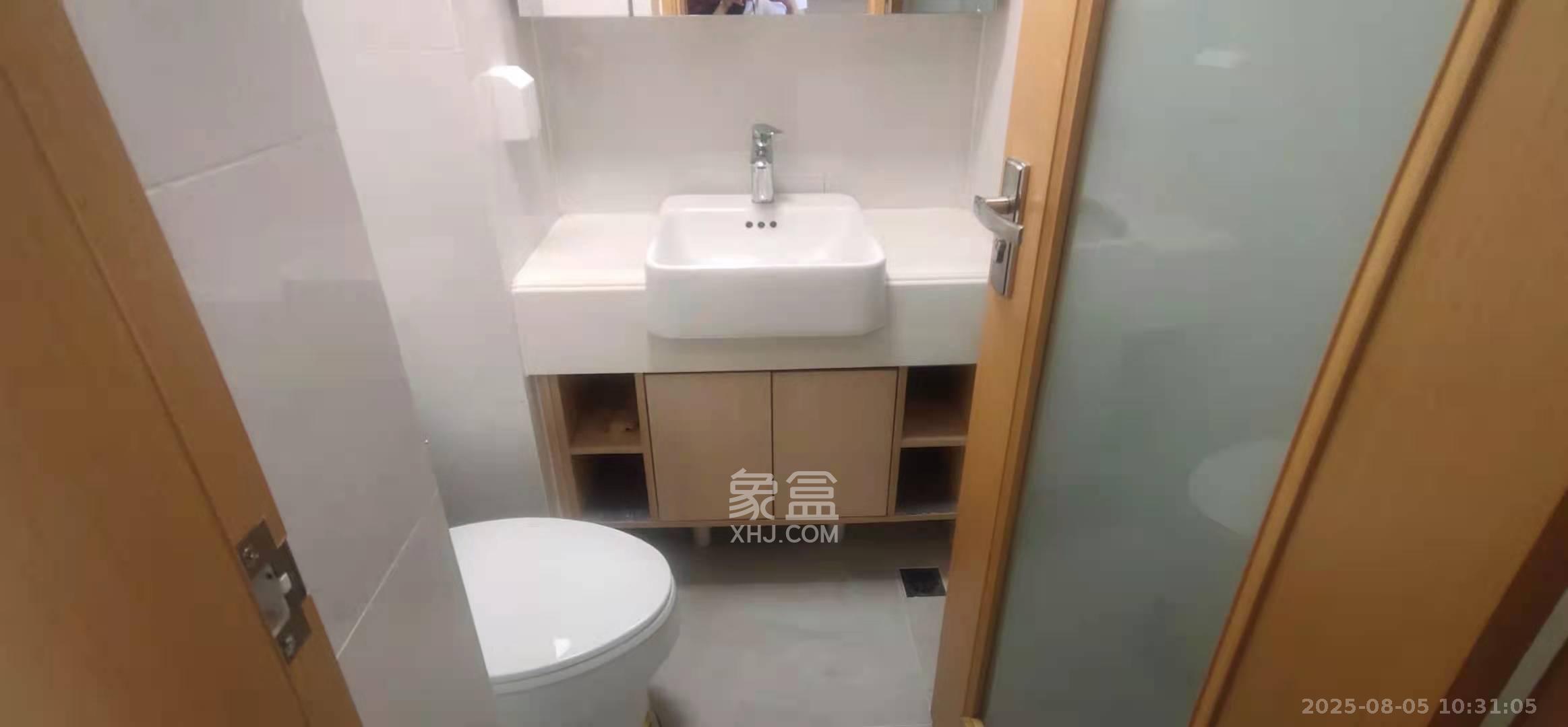 中海国际二期  1室1厅1卫    1500.0元/月室内图