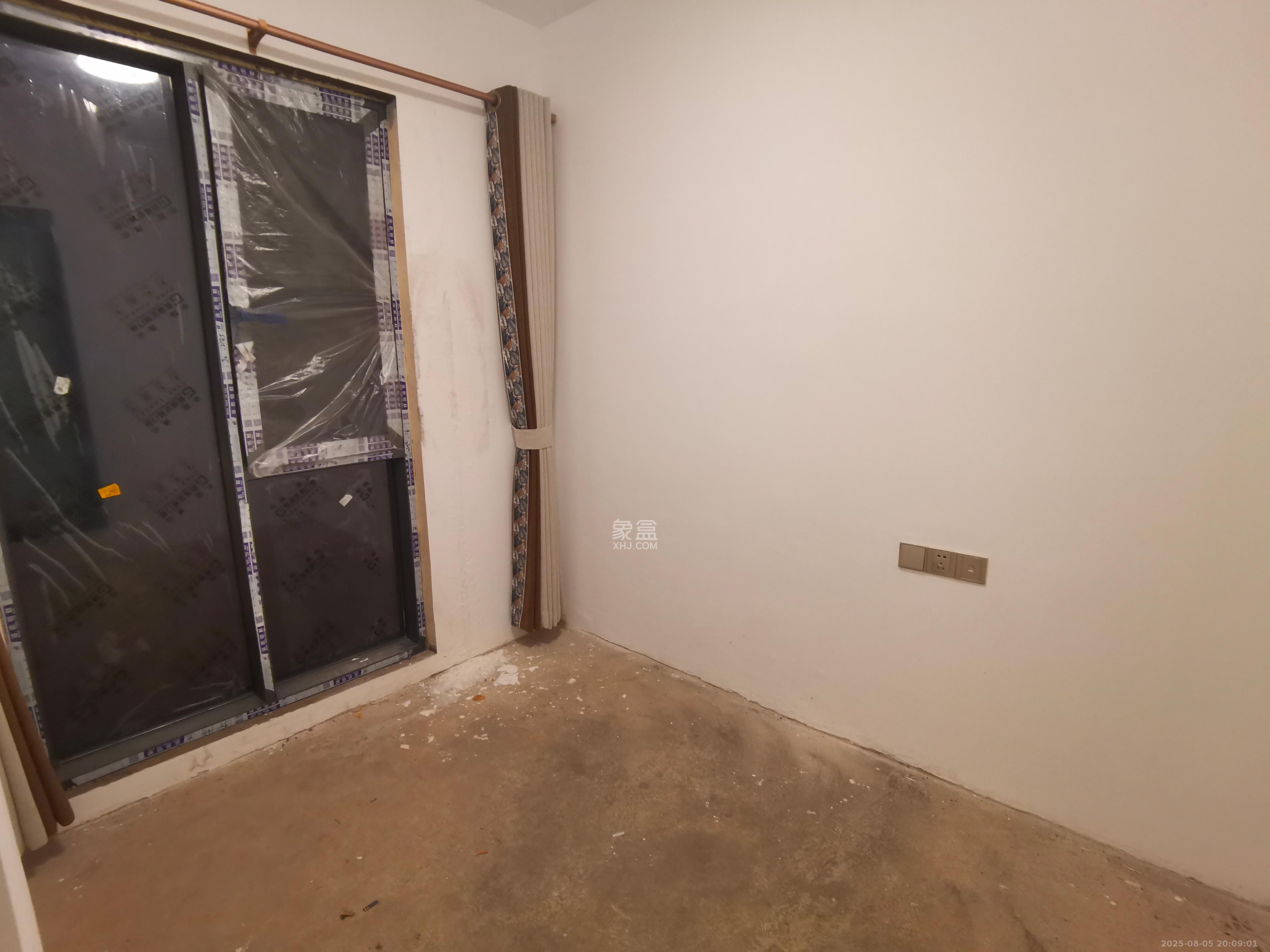 建发电建江山悦 1室0厅0卫 2800.0元/月 建发电建江山悦 1室0厅0卫 2800.0元/月室内图