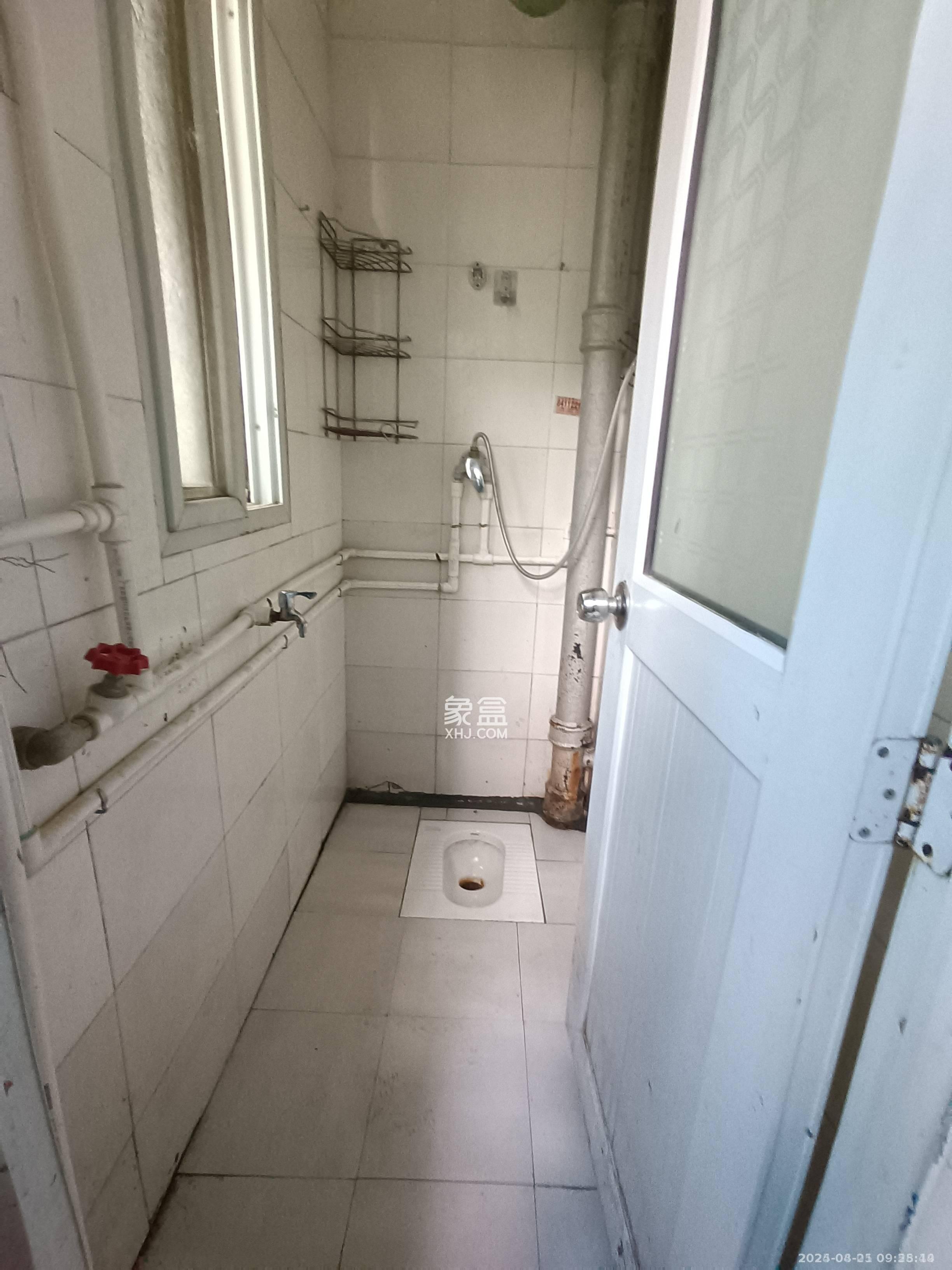 桂花二村  2室1厅1卫    1200.0元/月室内图