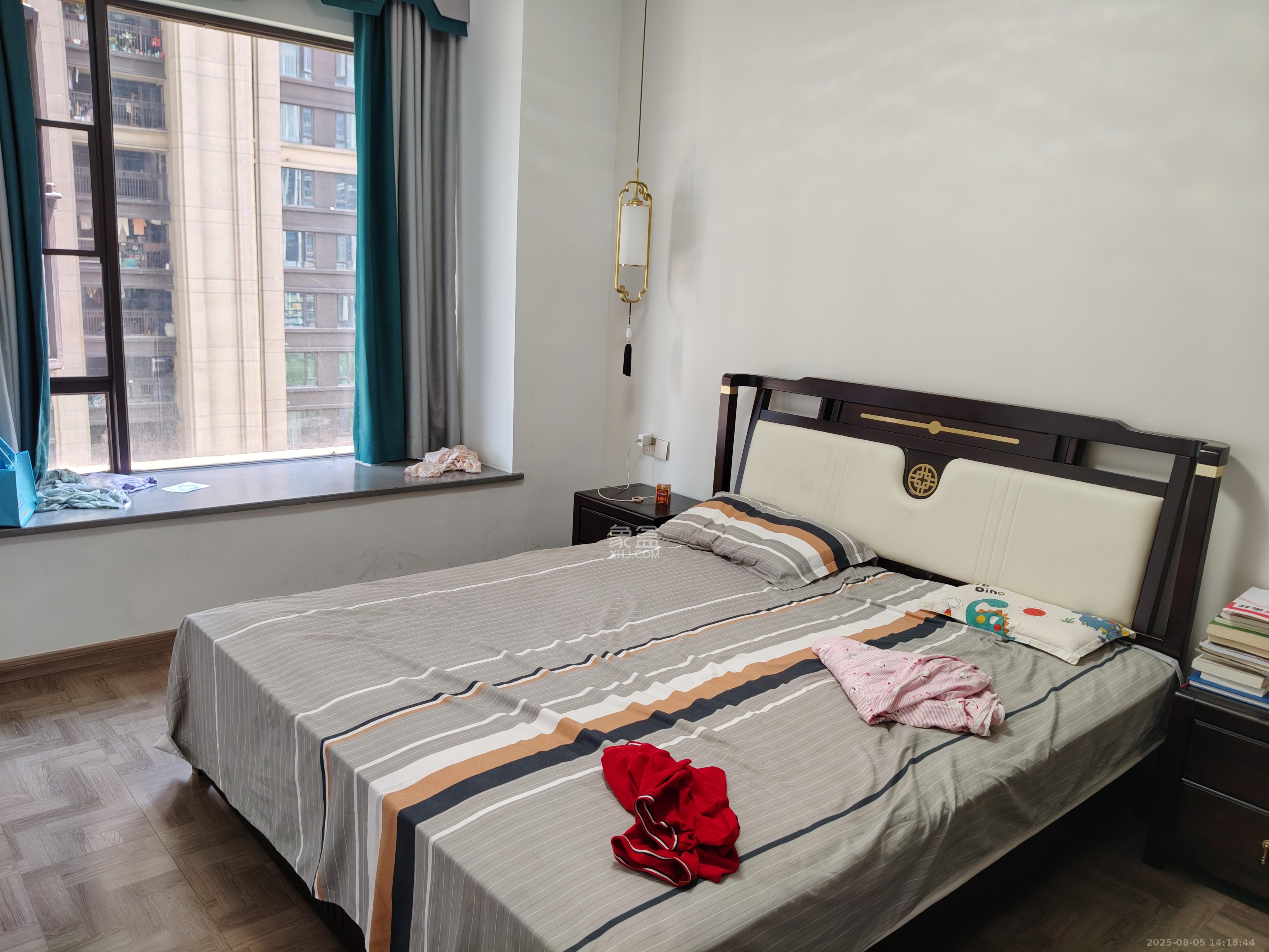 建发央著 3室2厅2卫 4800.0元/月 建发央著 3室2厅2卫 4800.0元/月室内图