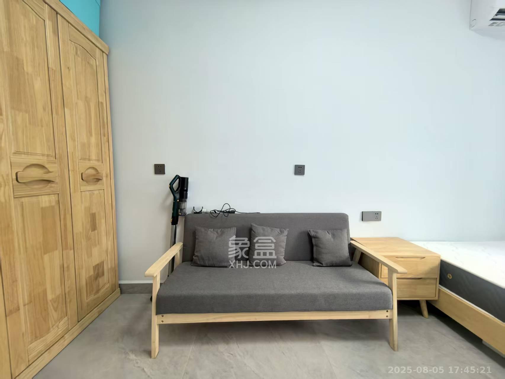 保利麓谷林语I区 1室1厅1卫 1600.0元/月 保利麓谷林语I区 1室1厅1卫 1600.0元/月室内图