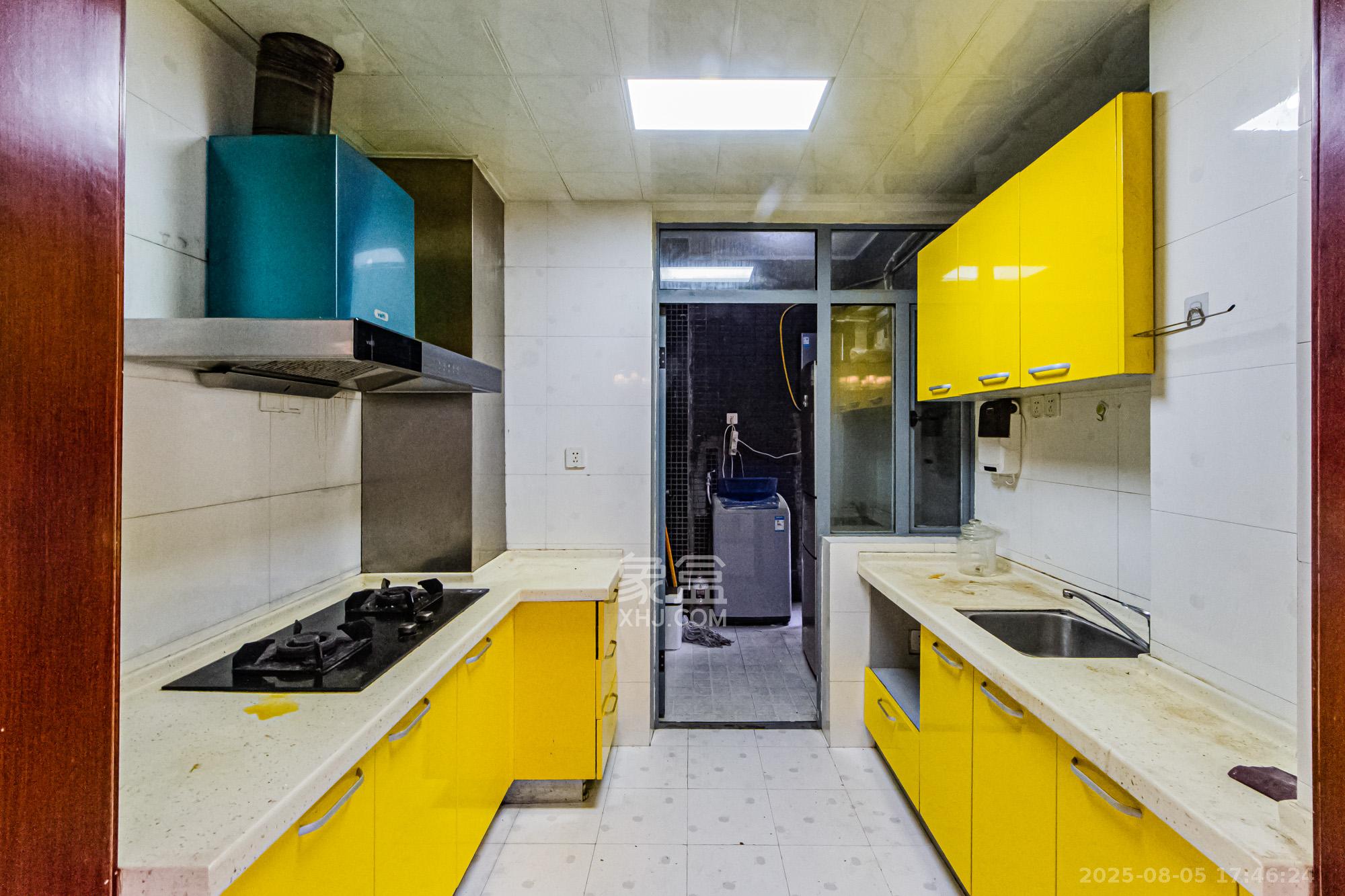 滨江君悦香邸 2室2厅1卫 88.0万 滨江君悦香邸 2室2厅1卫 88.0万厨房