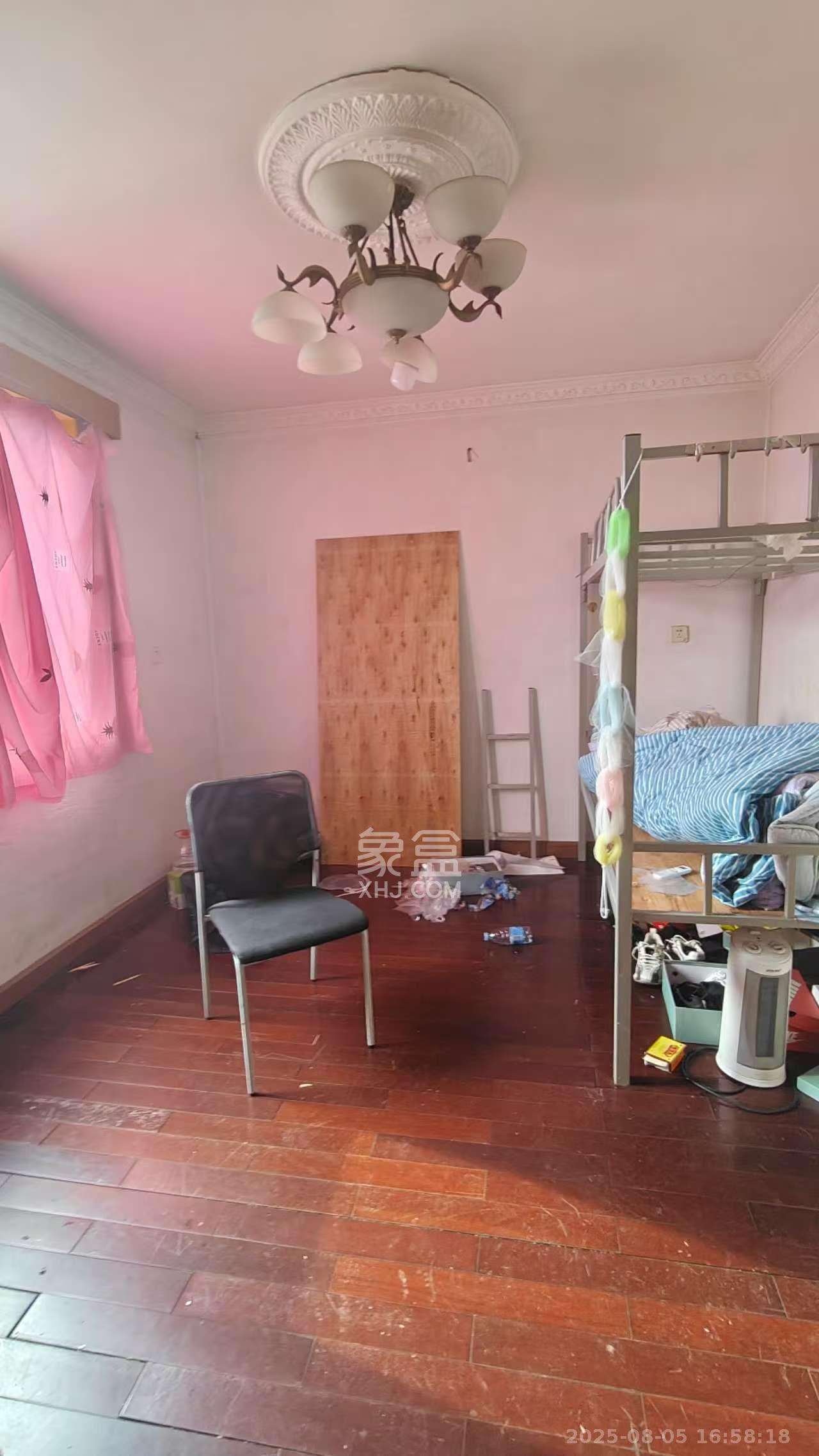 海东青大厦  5室2厅2卫    4500.0元/月 海东青大厦  5室2厅2卫    4500.0元/月室内图