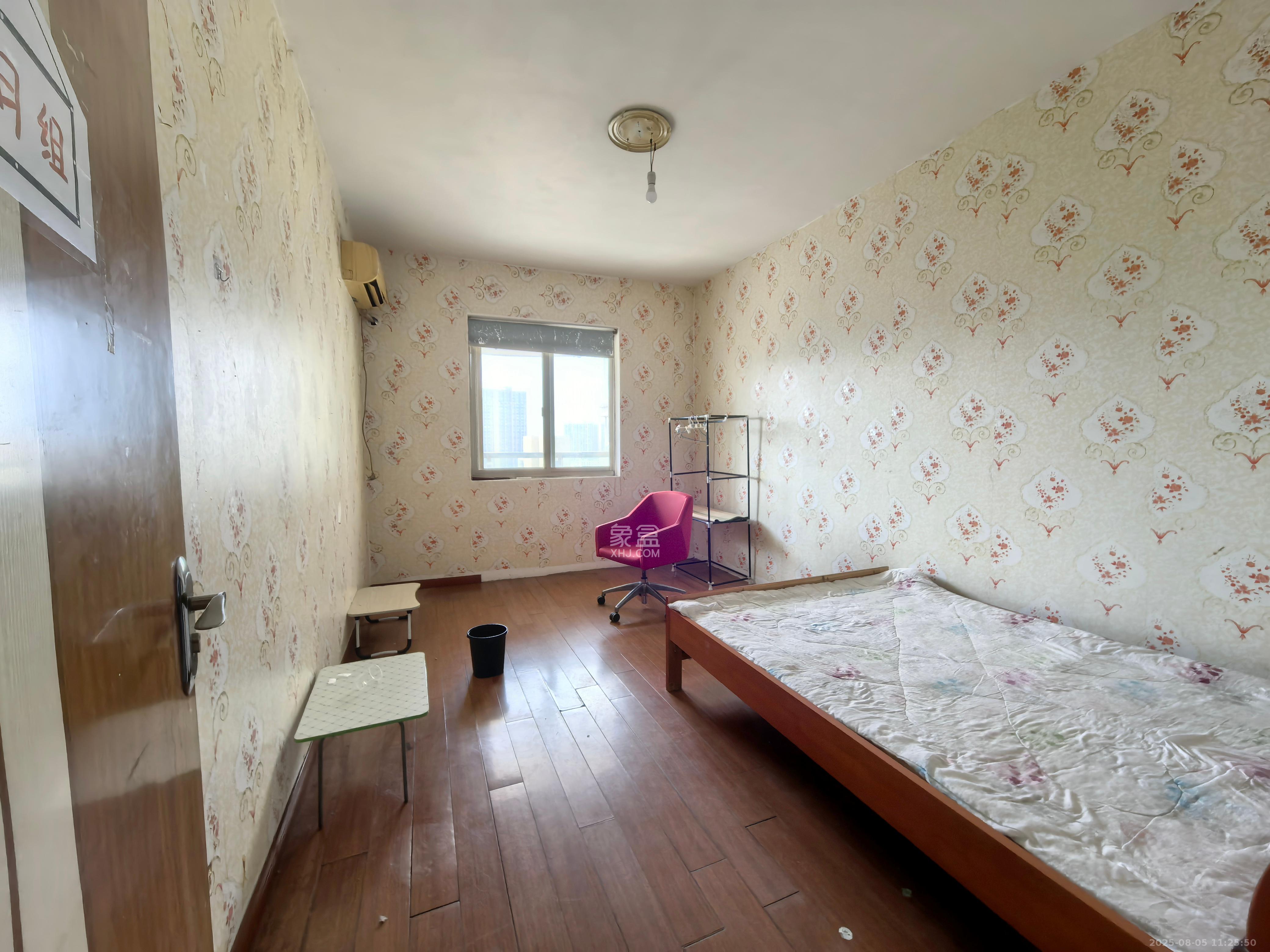 润沁园（润沁公馆）  5室2厅2卫    3000.0元/月室内图