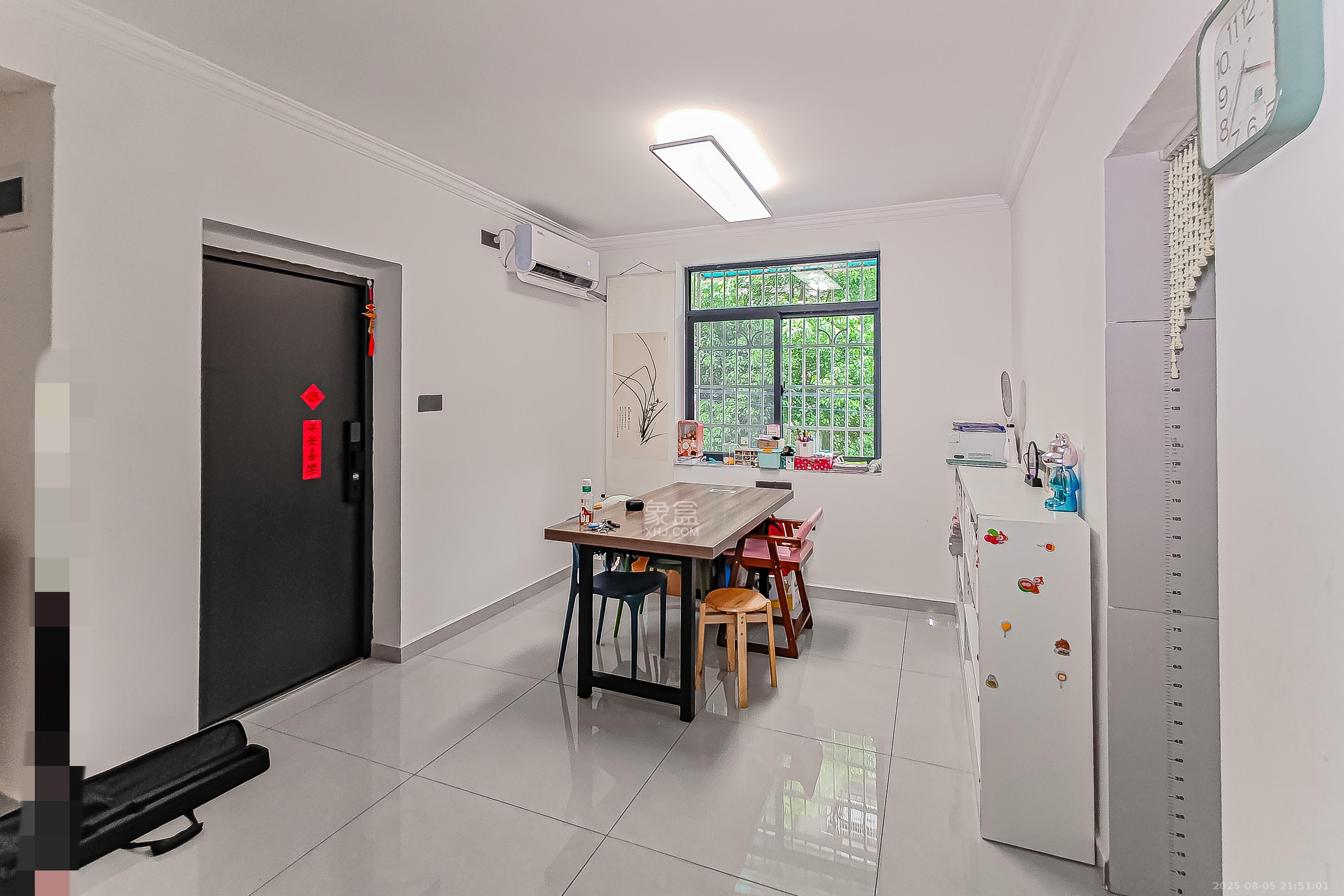 红旗区机械研究所宿舍  2室1厅1卫    52.0万 红旗区机械研究所宿舍  2室1厅1卫    52.0万客厅