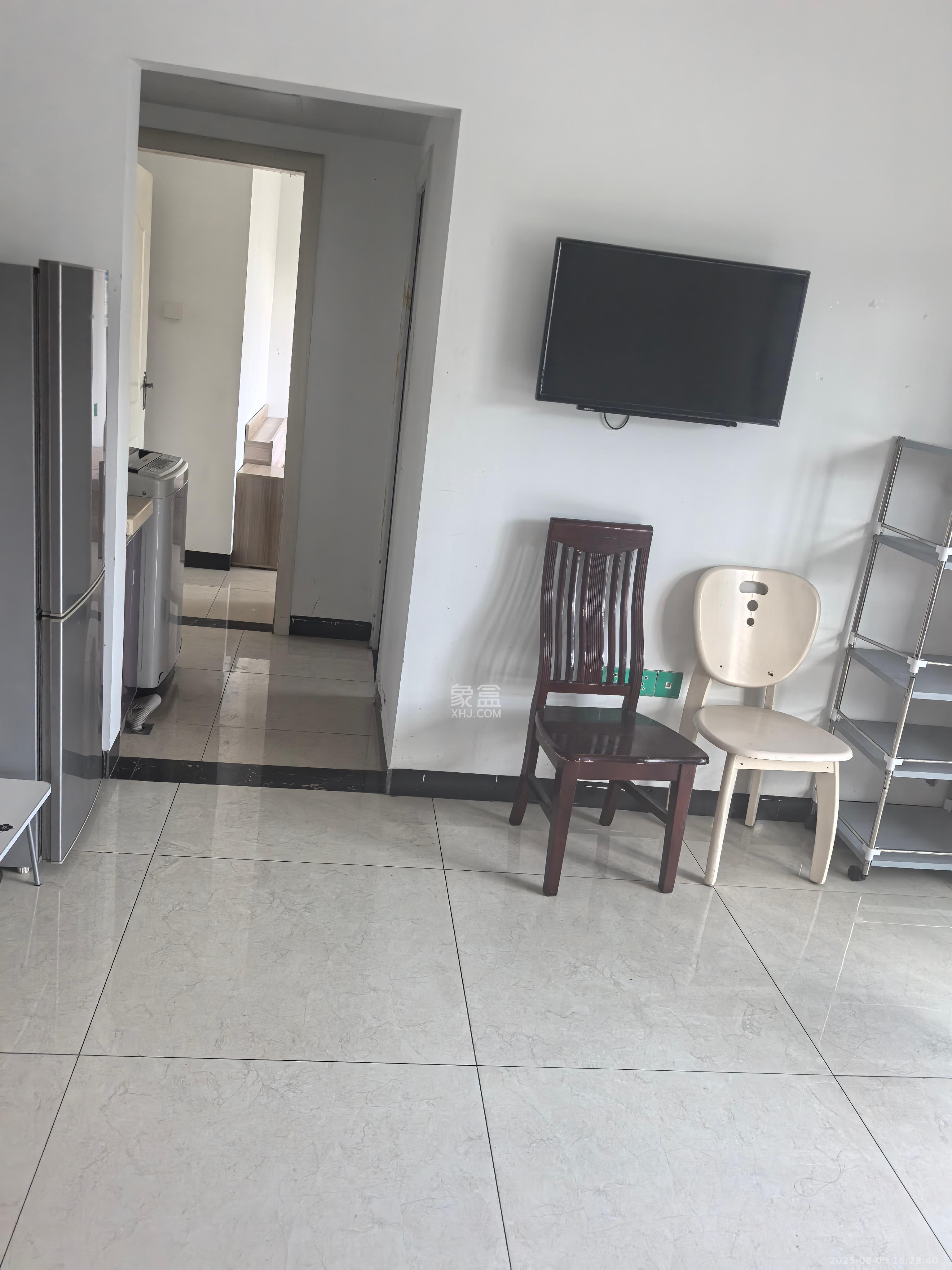 湘水熙园 2室2厅2卫 1700.0元/月 湘水熙园 2室2厅2卫 1700.0元/月室内图