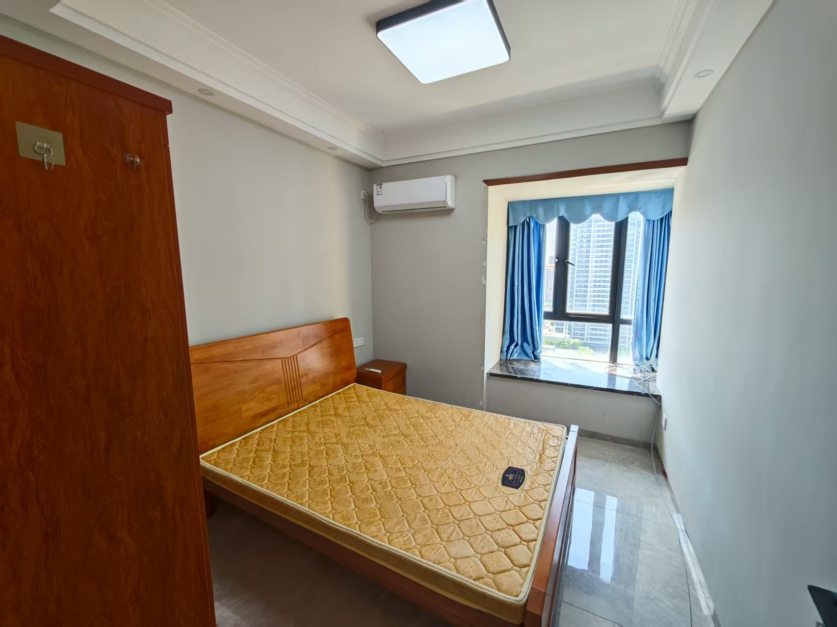 消防总队琼山住宅小区 3室2厅2卫 2800.0元/月 消防总队琼山住宅小区 3室2厅2卫 2800.0元/月室内图