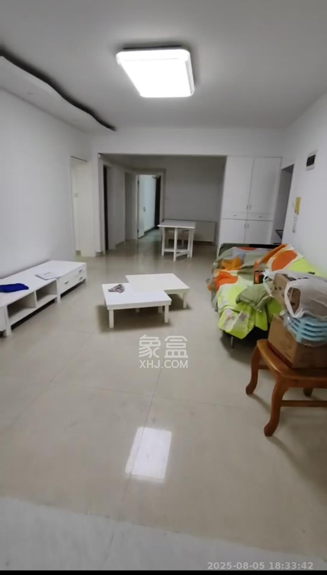 新星小区  2室2厅1卫   2100.00元/月
