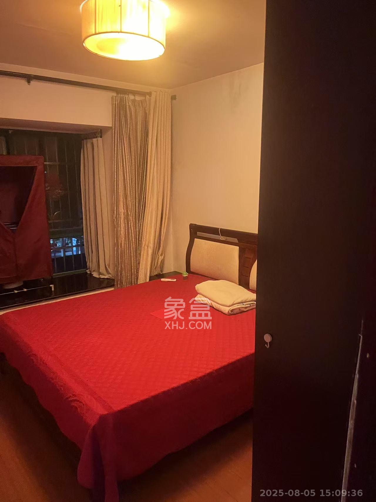 金帆江滨玫瑰园 4室2厅2卫 2900.0元/月 金帆江滨玫瑰园 4室2厅2卫 2900.0元/月室内图