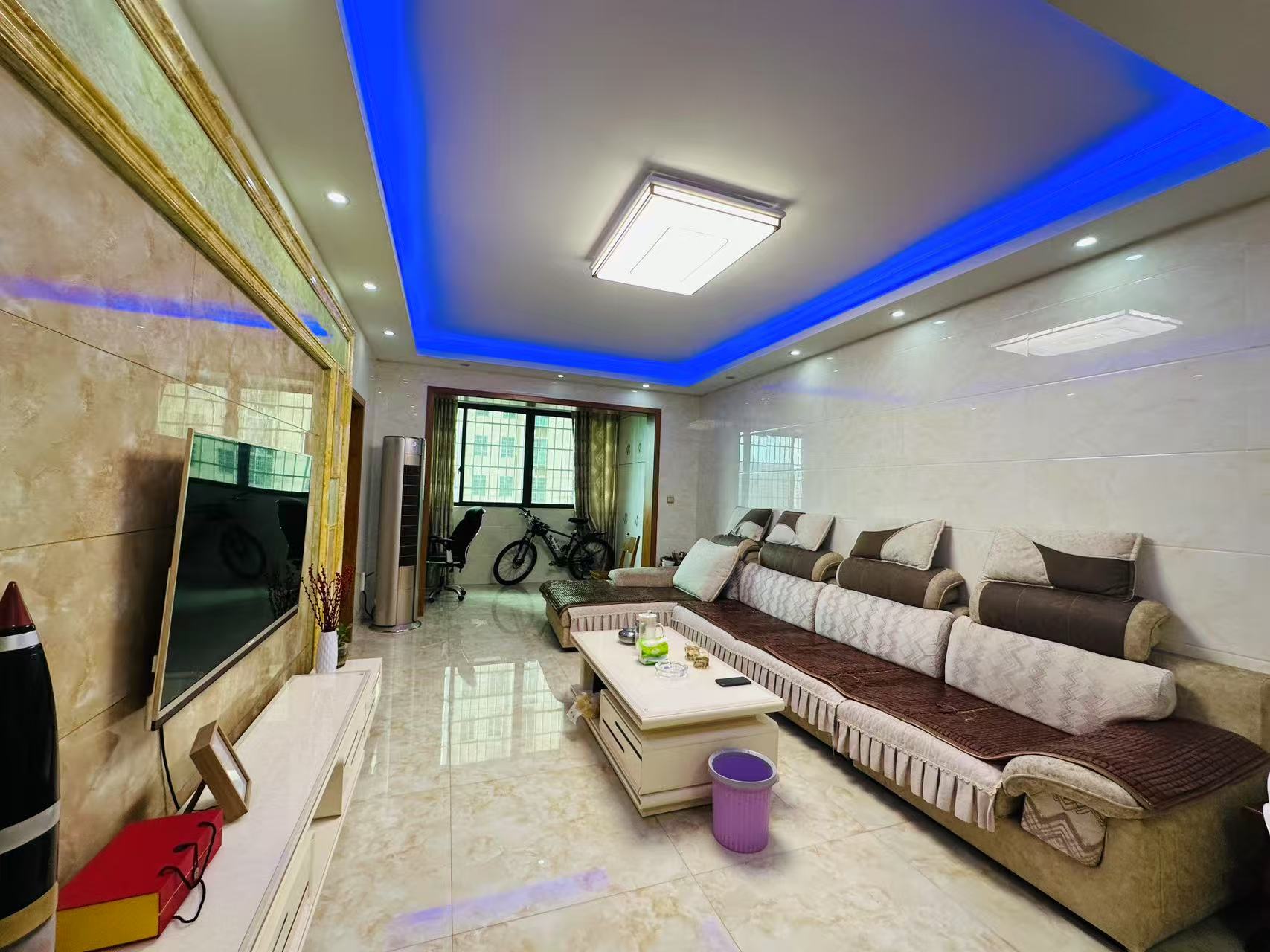 锦绣欣城 2室2厅1卫 1300.0元/月 锦绣欣城 2室2厅1卫 1300.0元/月室内图