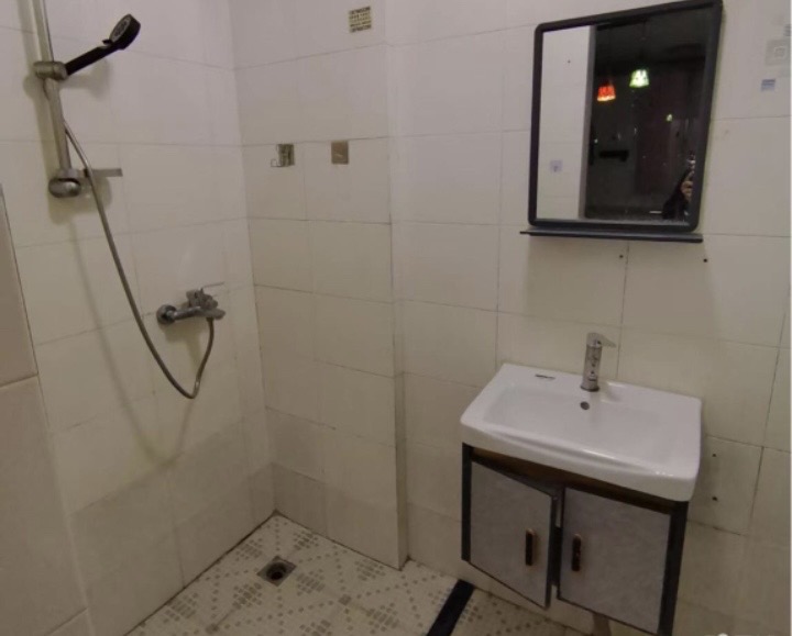 温州大厦 1室1厅1卫 1500.0元/月 温州大厦 1室1厅1卫 1500.0元/月室内图