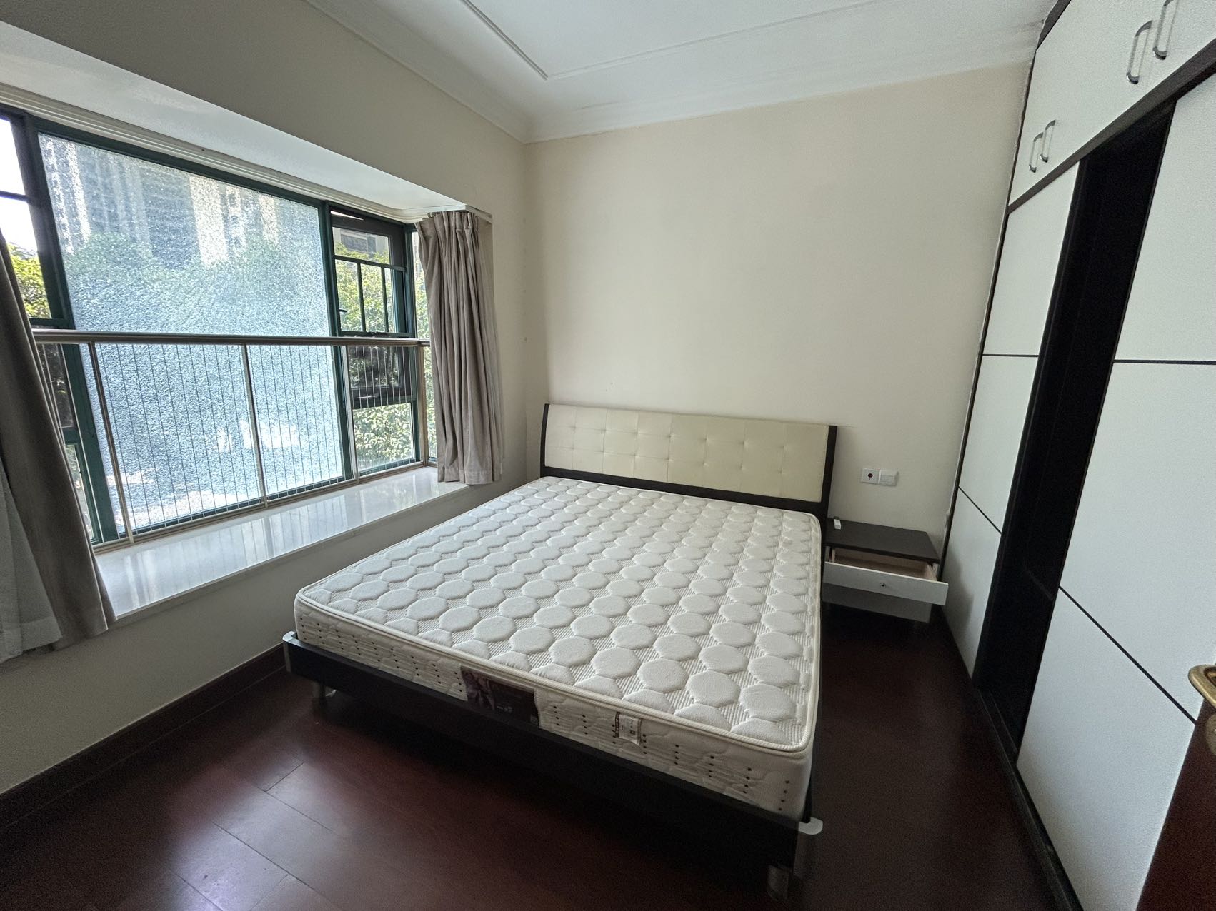 恒大绿洲 2室2厅1卫 1600.0元/月 恒大绿洲 2室2厅1卫 1600.0元/月室内图