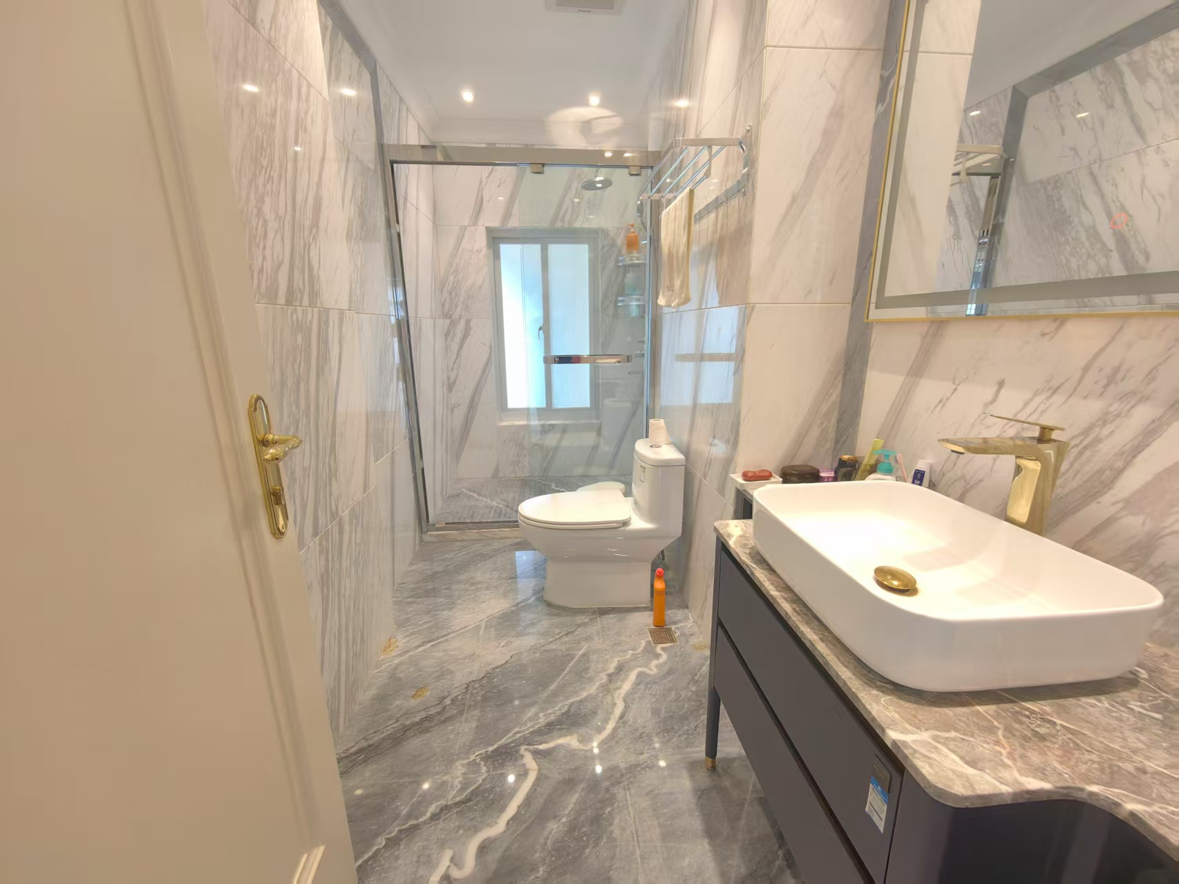 泰达天海国际 6室3厅4卫 50000.0元/月 泰达天海国际 6室3厅4卫 50000.0元/月室内图