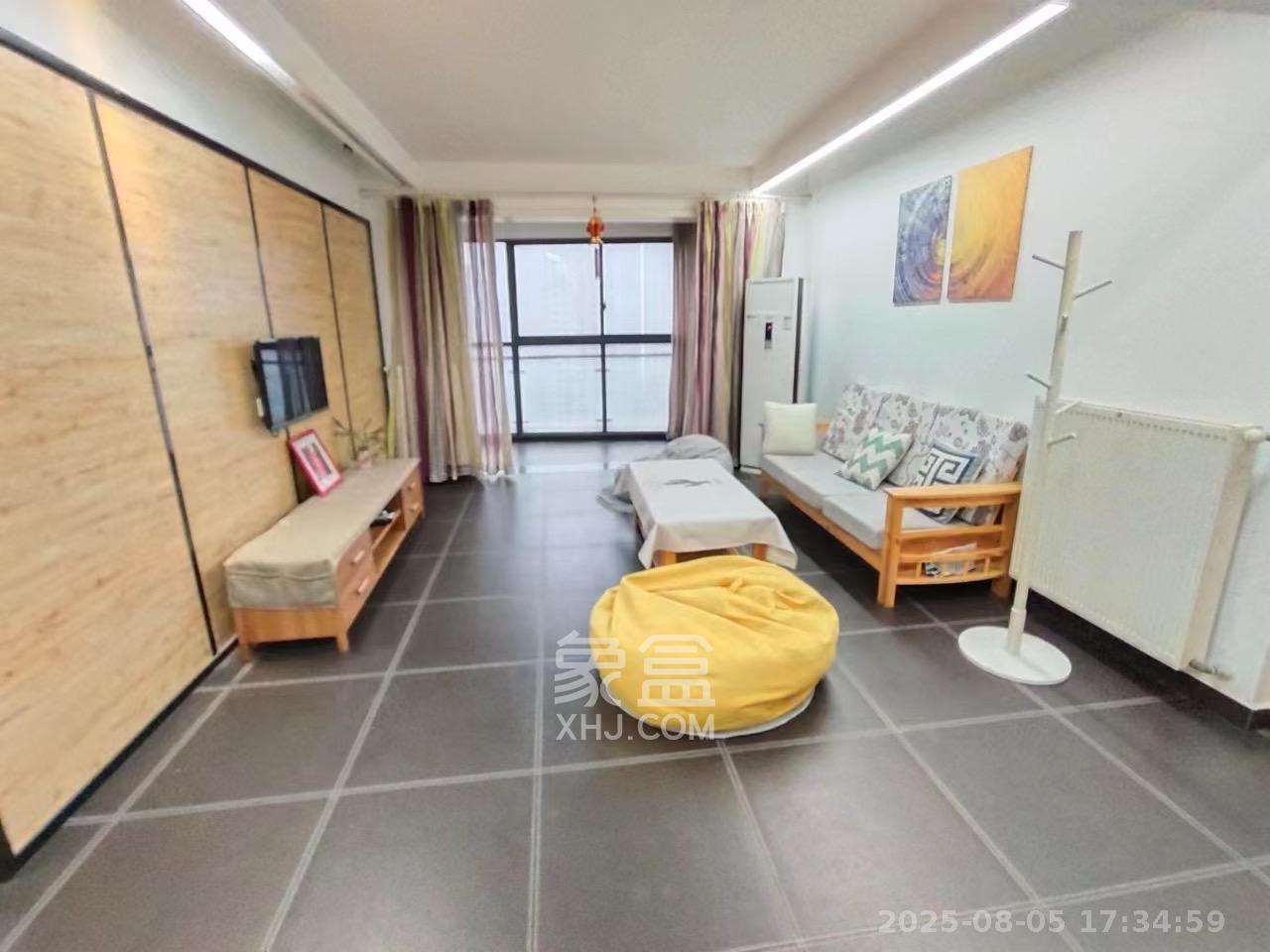 西城龙庭  3室2厅2卫   3000.00元/月室内图1