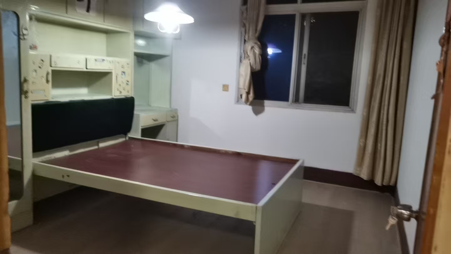 市人大政协机关大院住宅区(老市委) 3室1厅1卫 1000.0元/月 市人大政协机关大院住宅区(老市委) 3室1厅1卫 1000.0元/月室内图