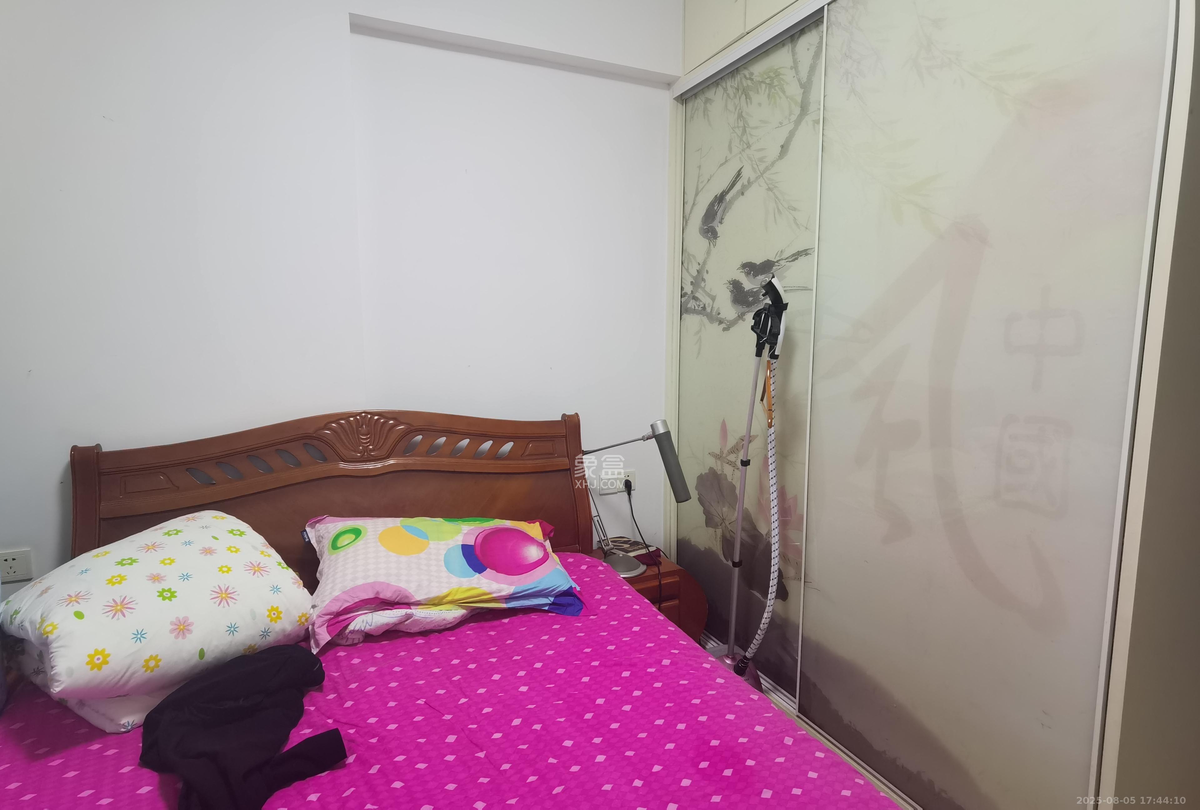 新城新世界一二三期  4室2厅2卫    3800.0元/月室内图