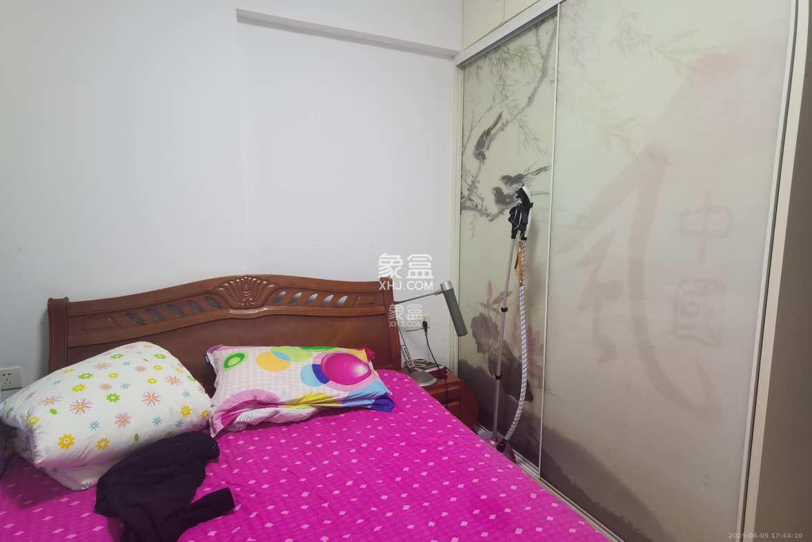 新城新世界一二三期  4室2厅2卫    3800.0元/月 新城新世界一二三期  4室2厅2卫    3800.0元/月室内图