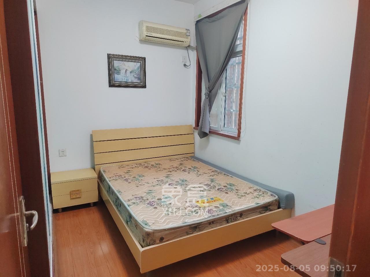 鄱阳小区  3室2厅11卫    1700.0元/月室内图