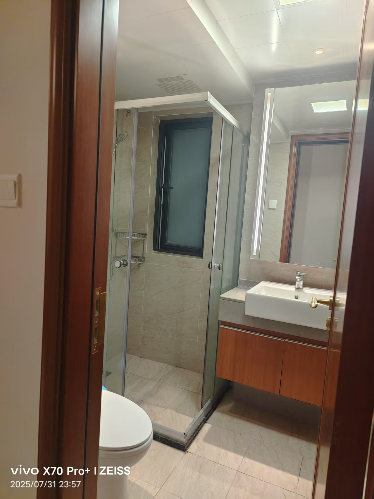 恒大美丽沙天瑞湾 3室2厅1卫 3200.0元/月 恒大美丽沙天瑞湾 3室2厅1卫 3200.0元/月室内图