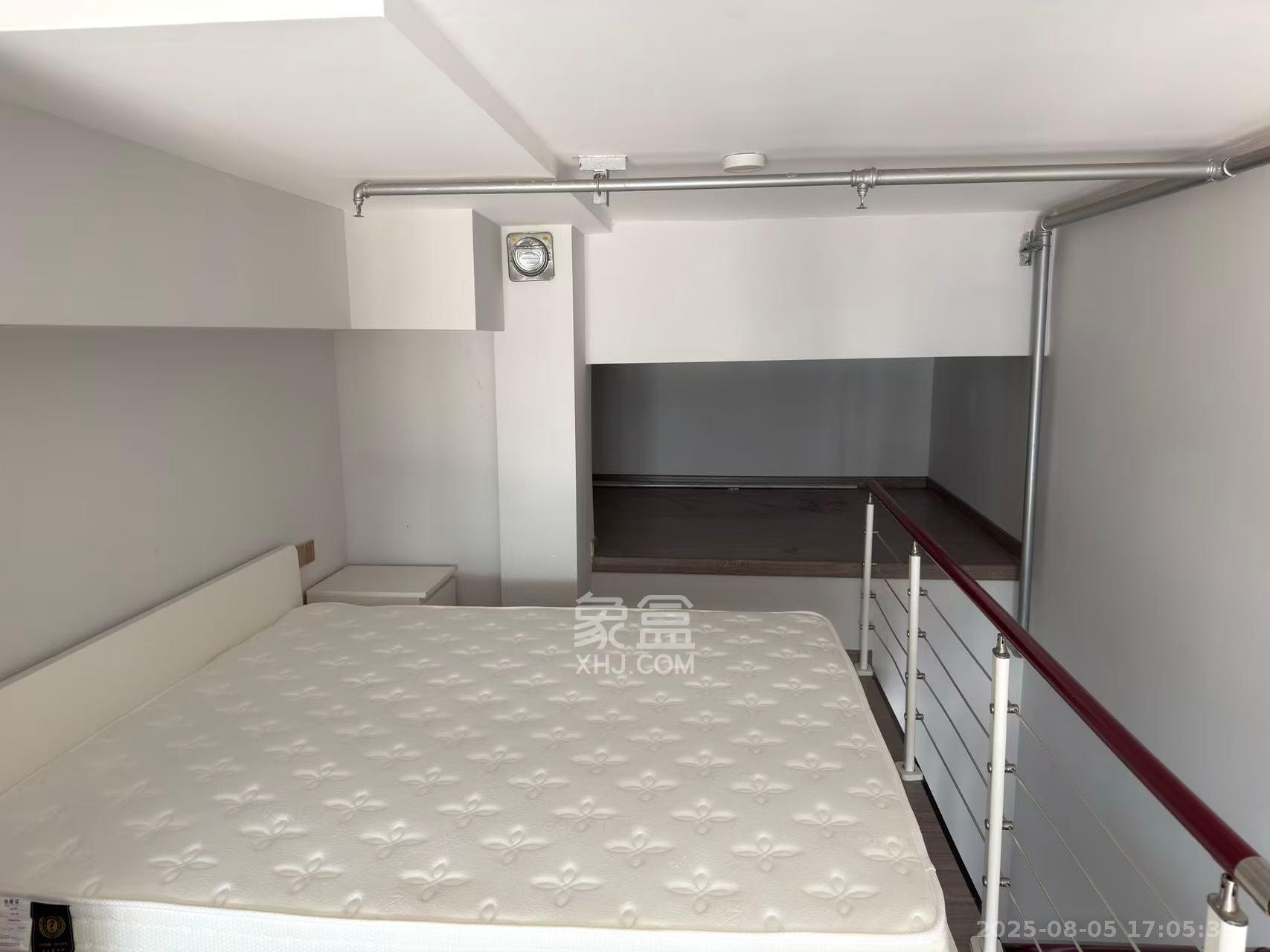 弘坤云寓  1室1厅1卫    1800.0元/月室内图