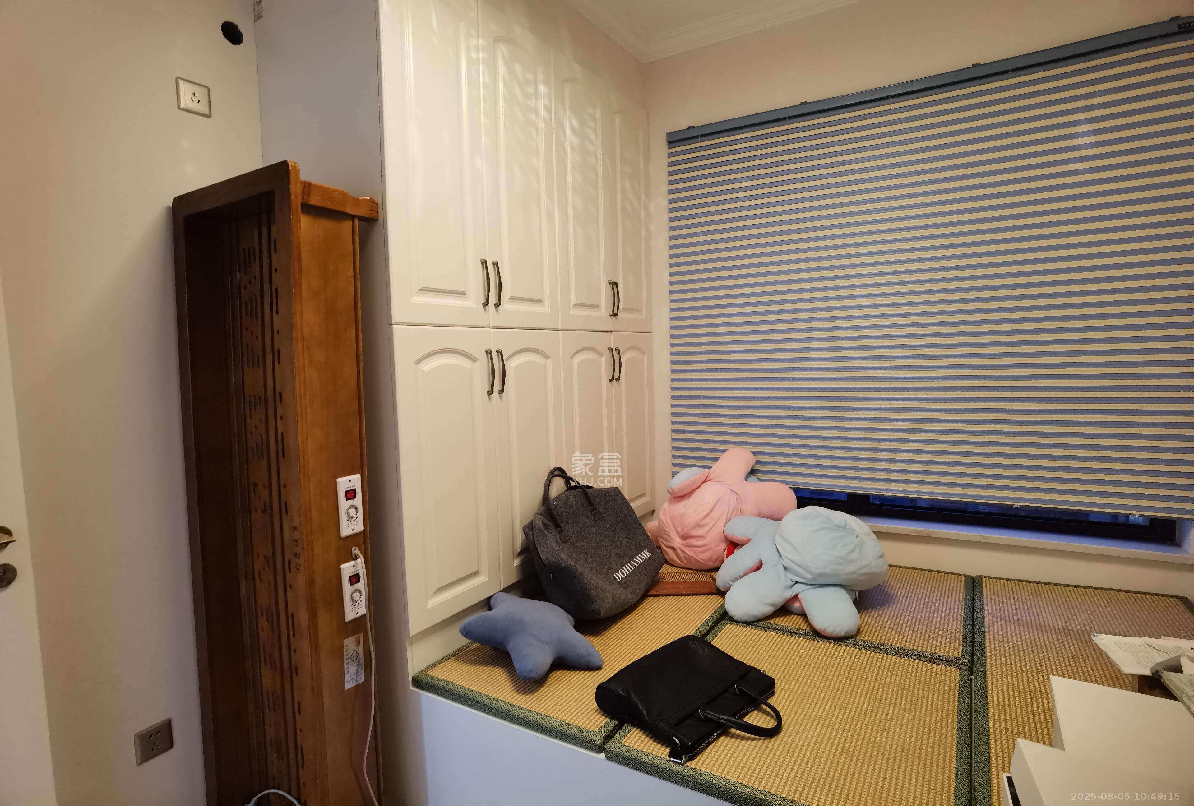 华润桃源里 4室2厅2卫 2500.0元/月 华润桃源里 4室2厅2卫 2500.0元/月室内图