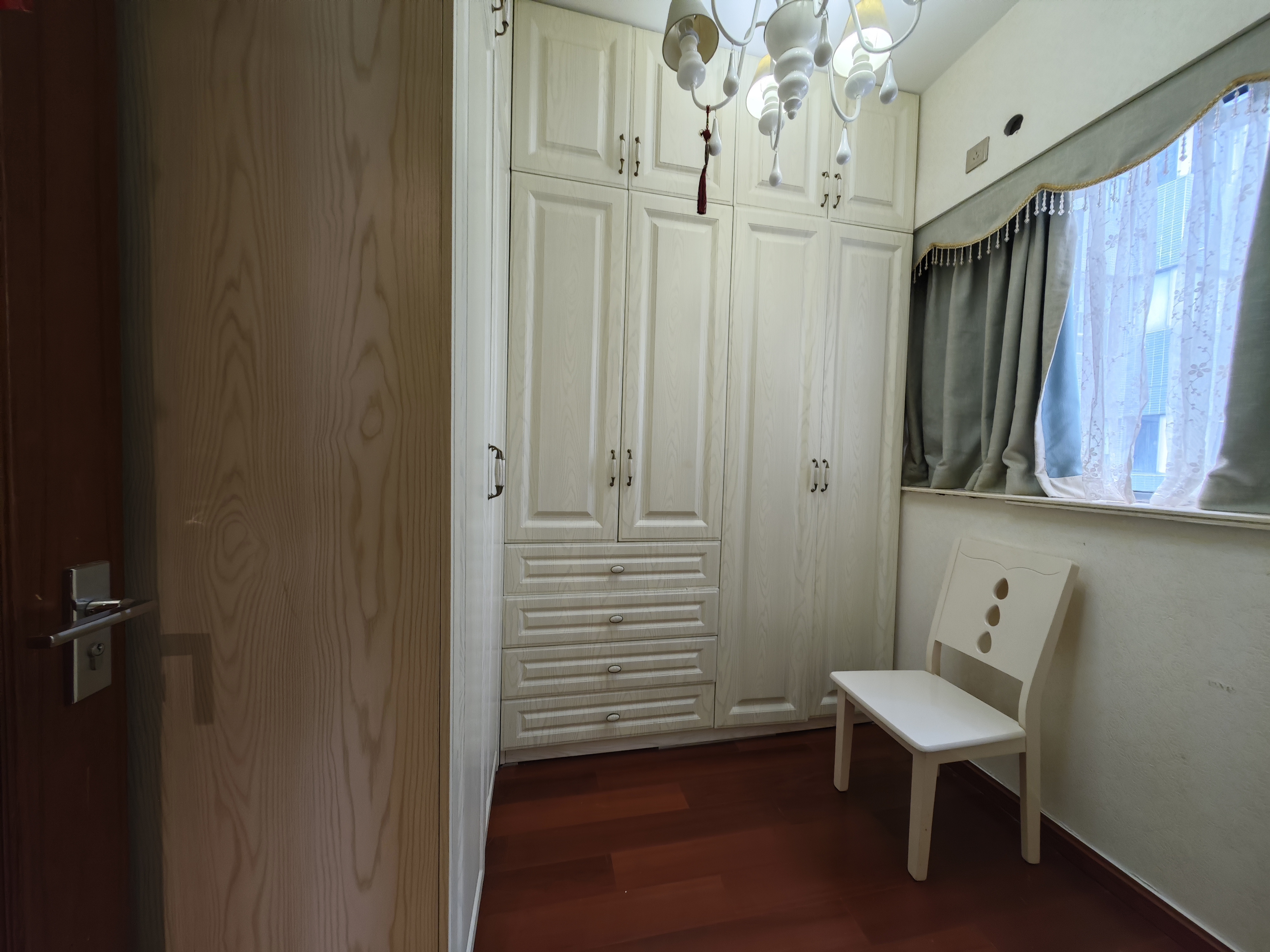 碧桂园滨海国际二期(君临湾) 3室2厅1卫 2500.0元/月 碧桂园滨海国际二期(君临湾) 3室2厅1卫 2500.0元/月室内图