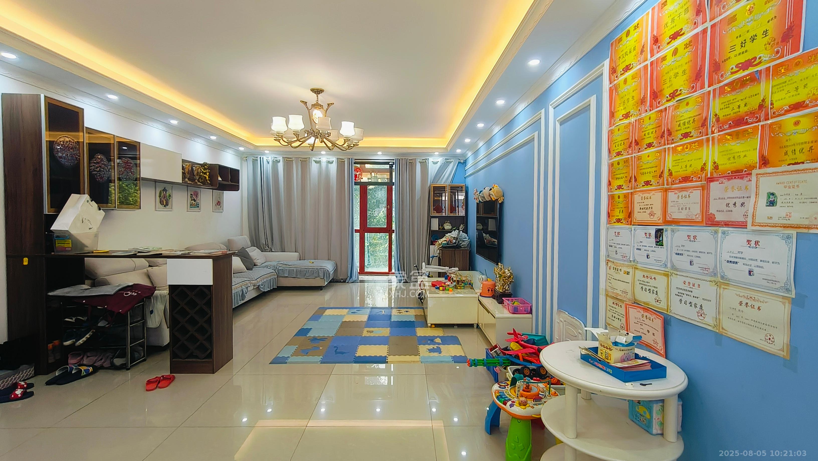 美林水郡 4室2厅2卫 3600.0元/月 美林水郡 4室2厅2卫 3600.0元/月室内图