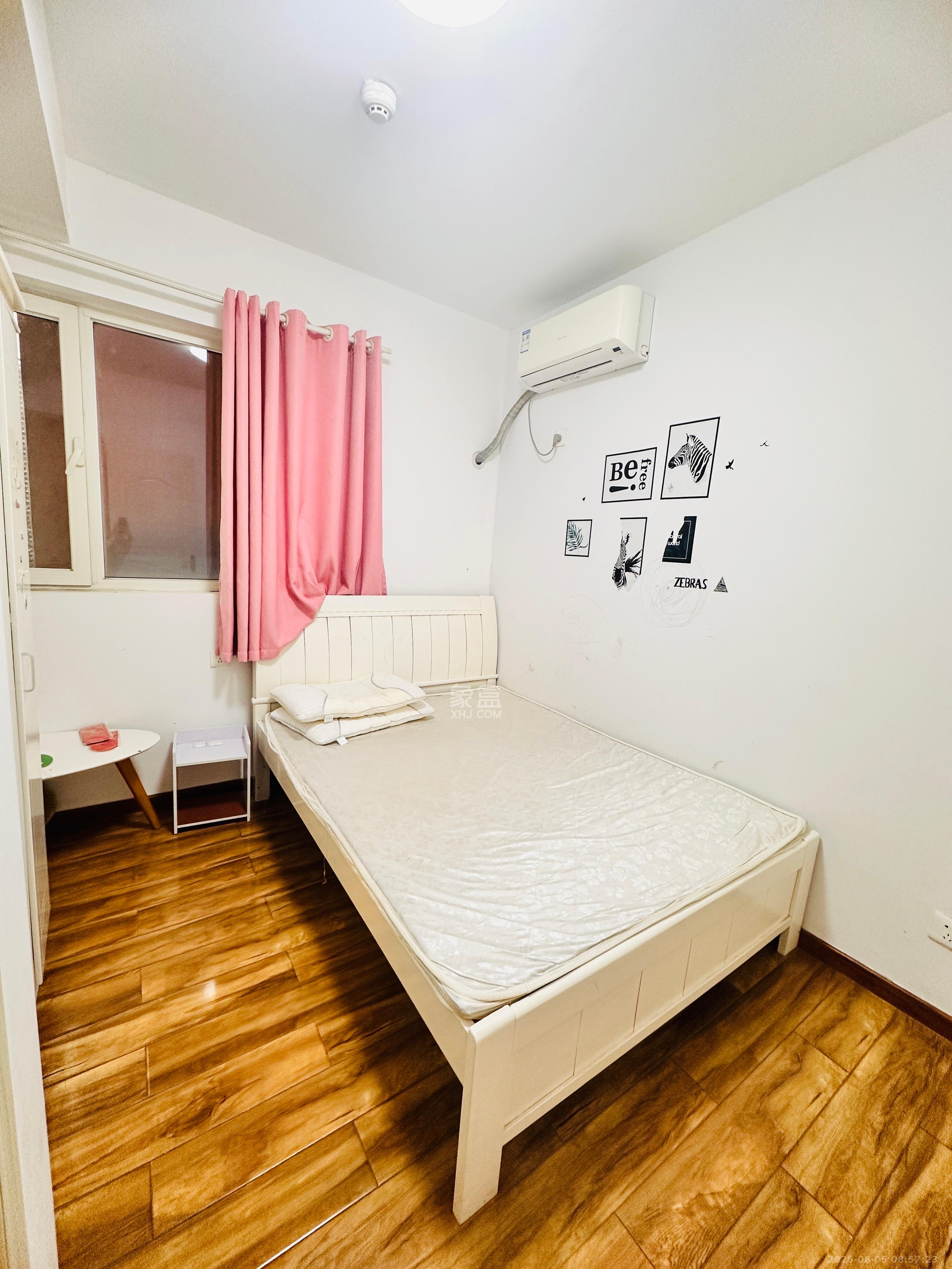 北辰三角洲E6区  3室2厅1卫    3000.0元/月室内图