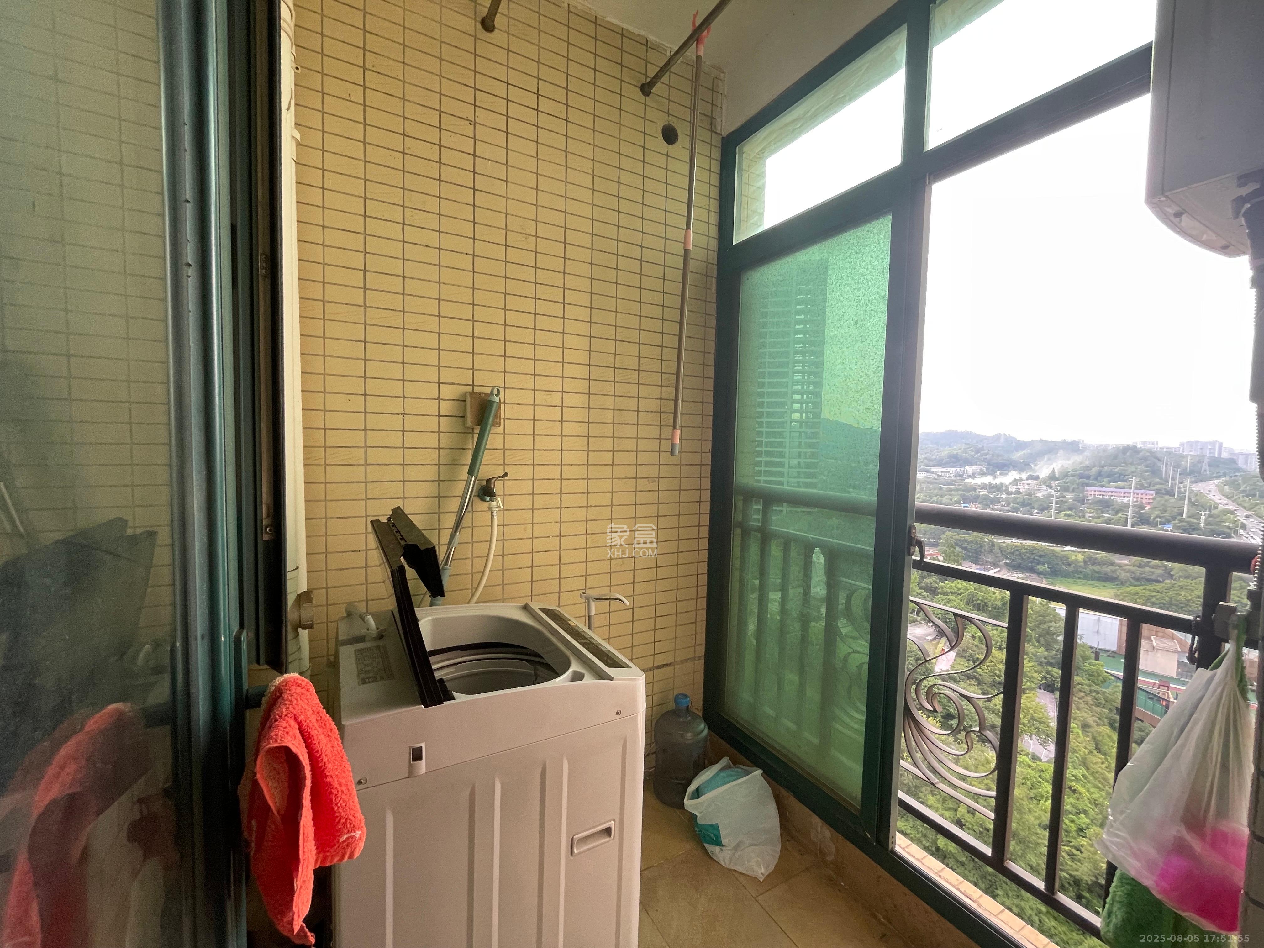 恒大华府  3室2厅2卫    3000.0元/月室内图