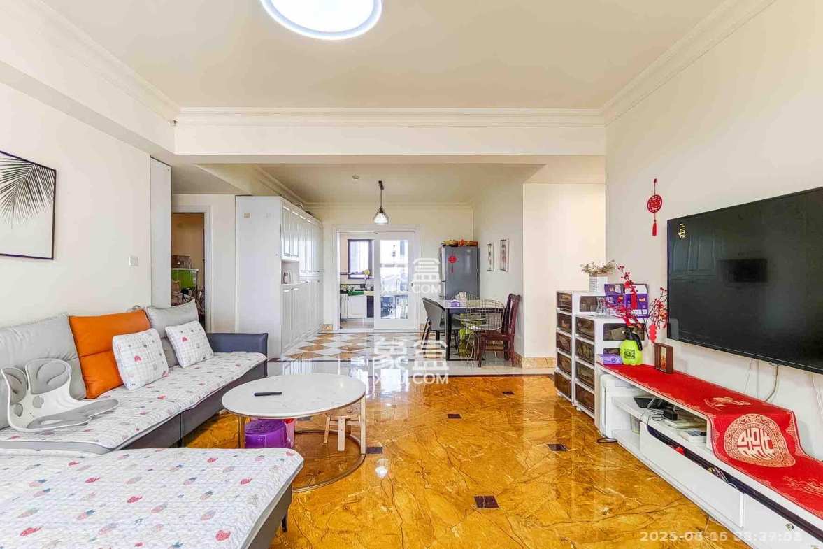 碧桂园威尼斯城  4室2厅2卫    2500.0元/月 碧桂园威尼斯城  4室2厅2卫    2500.0元/月室内图1