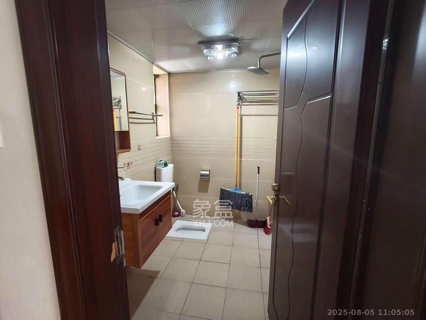 锦湘国际星城二期（锦雅苑）  4室2厅1卫    2300.0元/月室内图