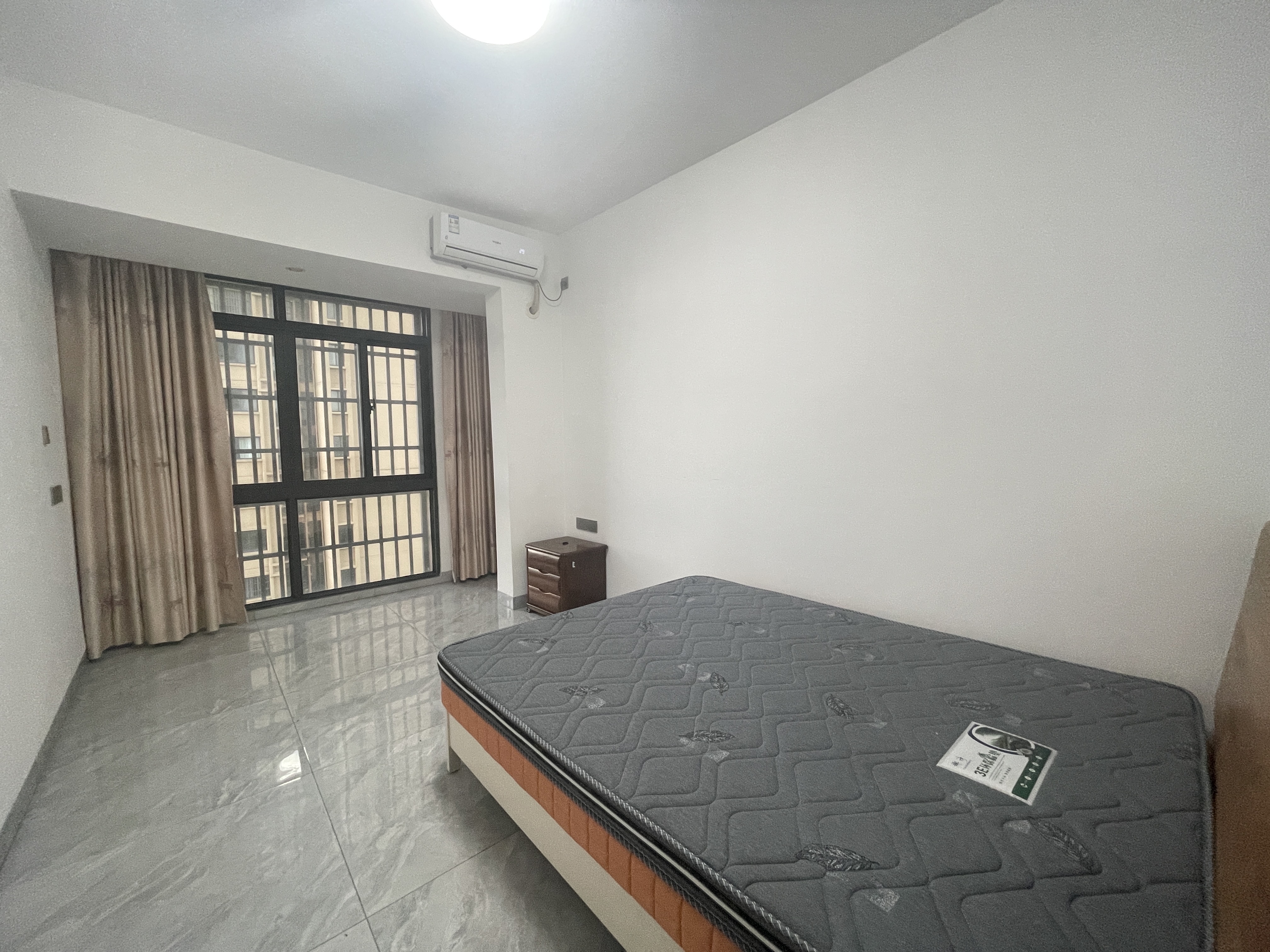 伟业智青春 3室2厅2卫 160.0万 伟业智青春 3室2厅2卫 160.0万客厅