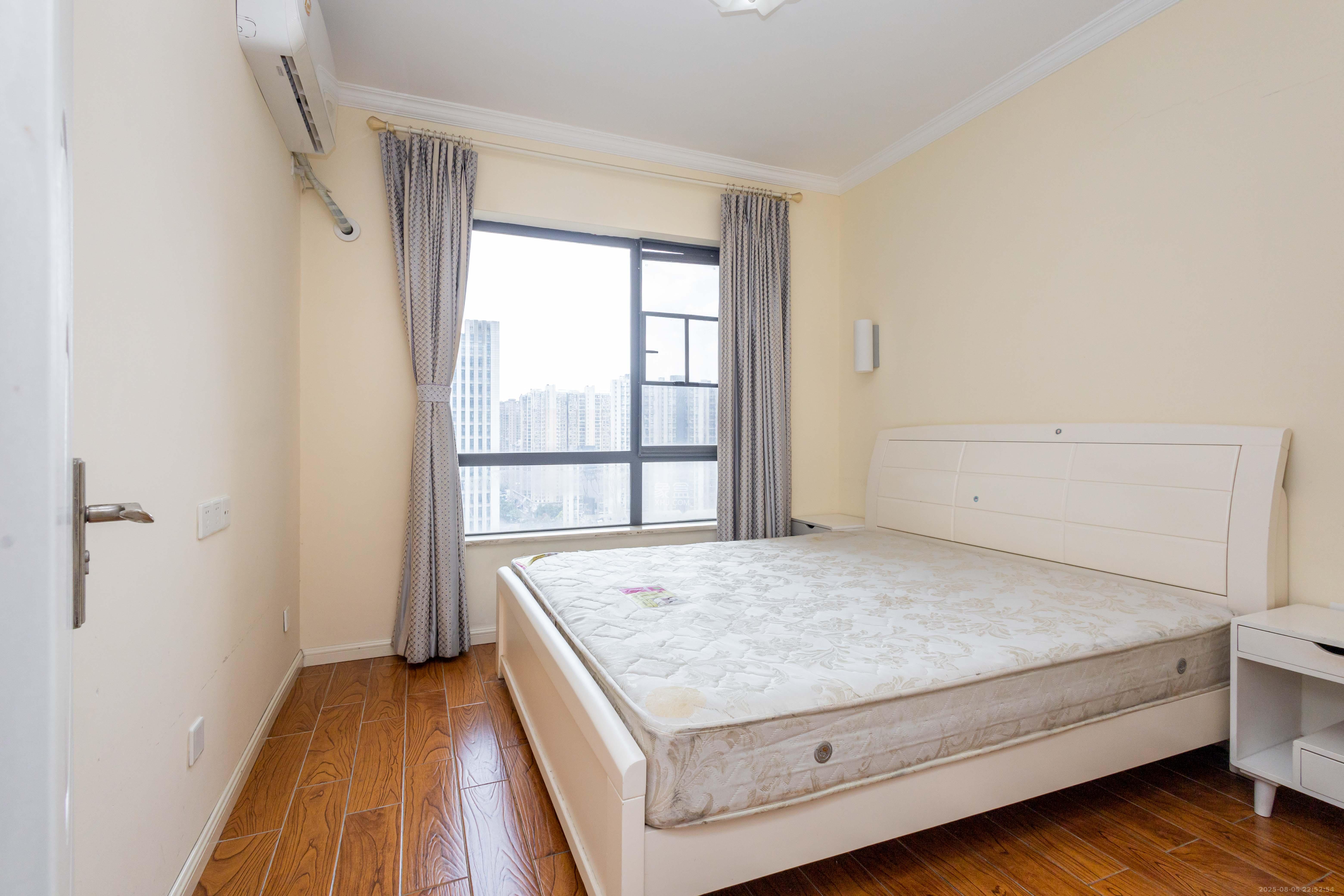 中国铁建国际城二期  3室2厅1卫    52.0万 中国铁建国际城二期  3室2厅1卫    52.0万卧室